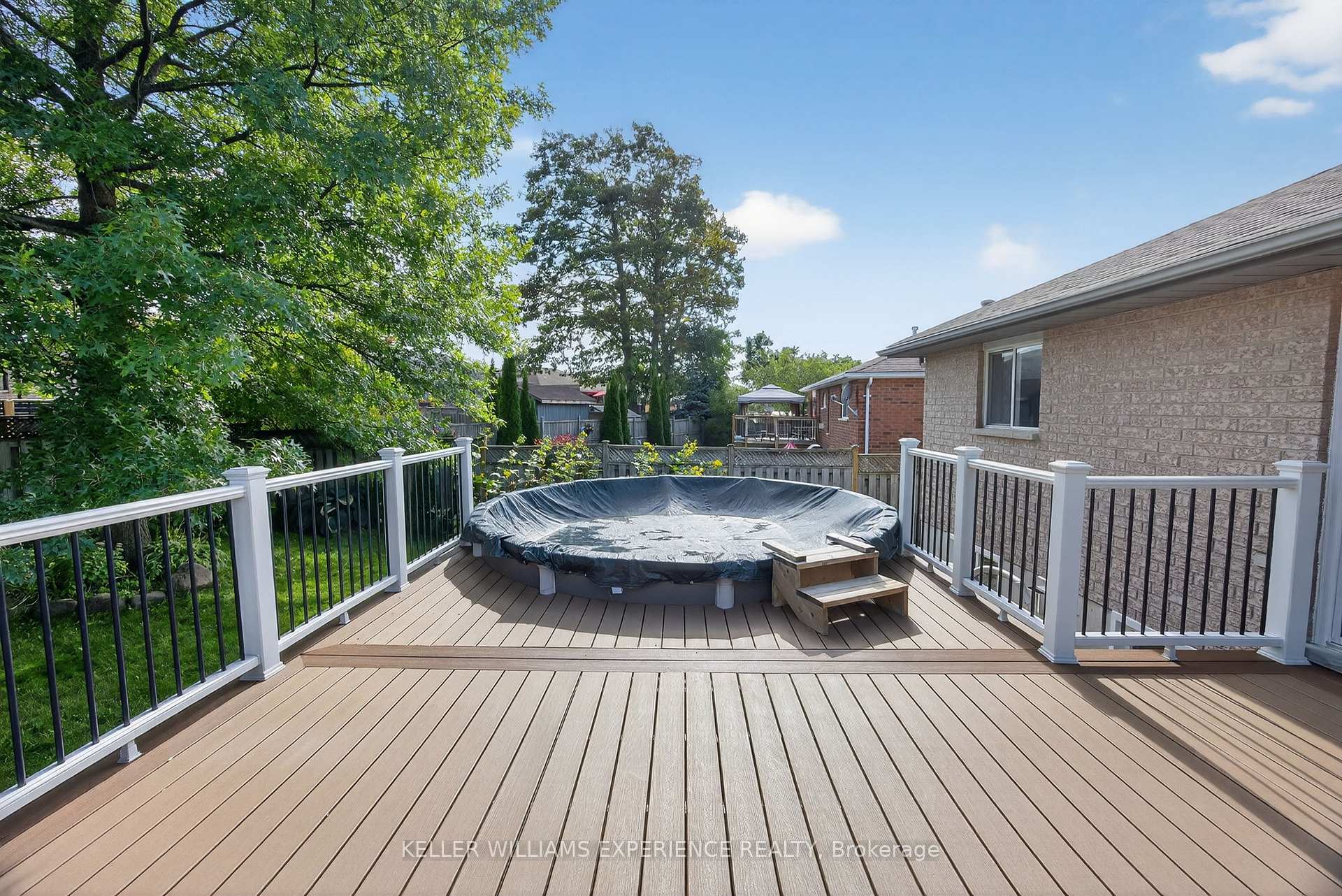 Photo 35 of 122 Emms Drive, Barrie, Holly — HOMEH