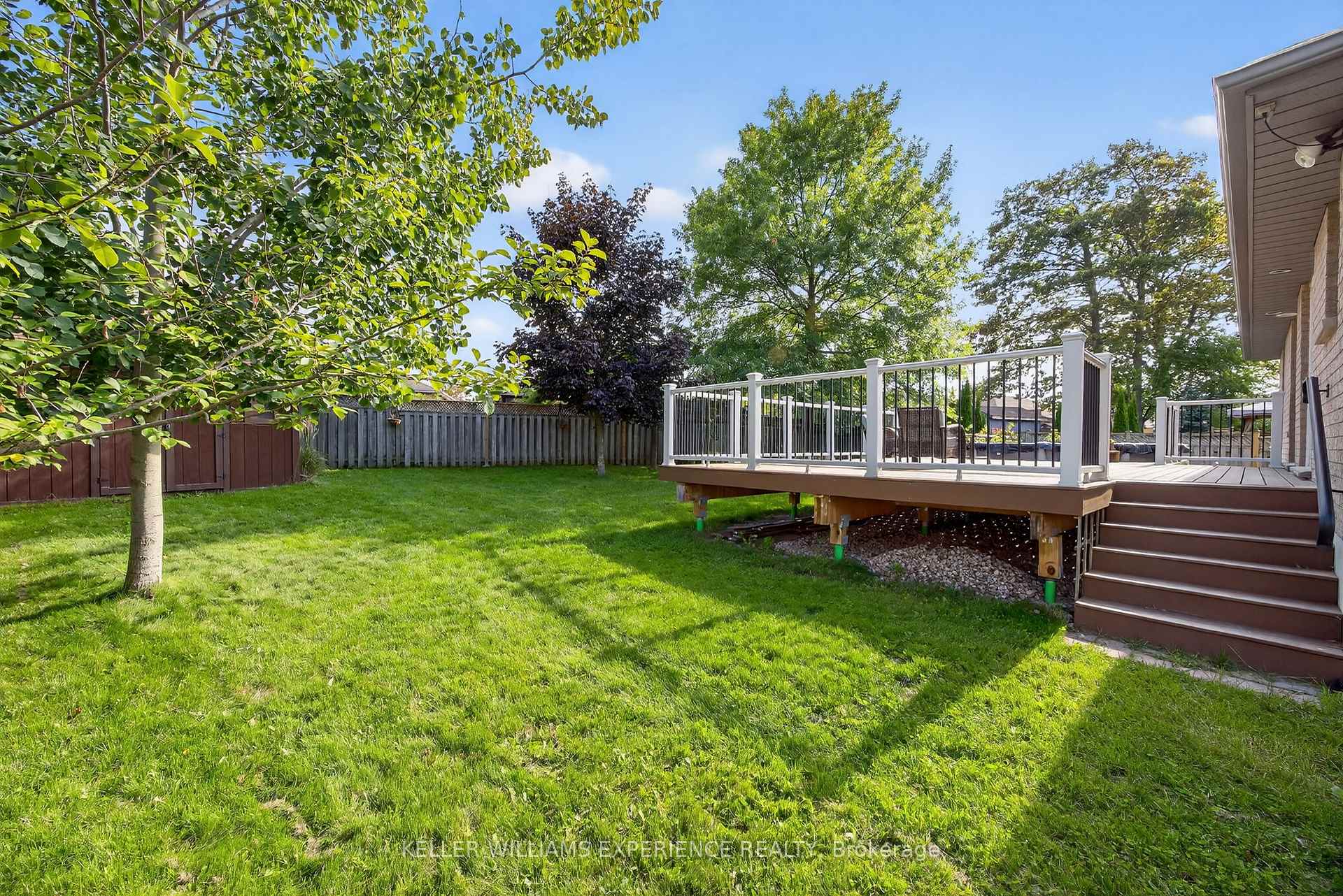 Photo 37 of 122 Emms Drive, Barrie, Holly — HOMEH