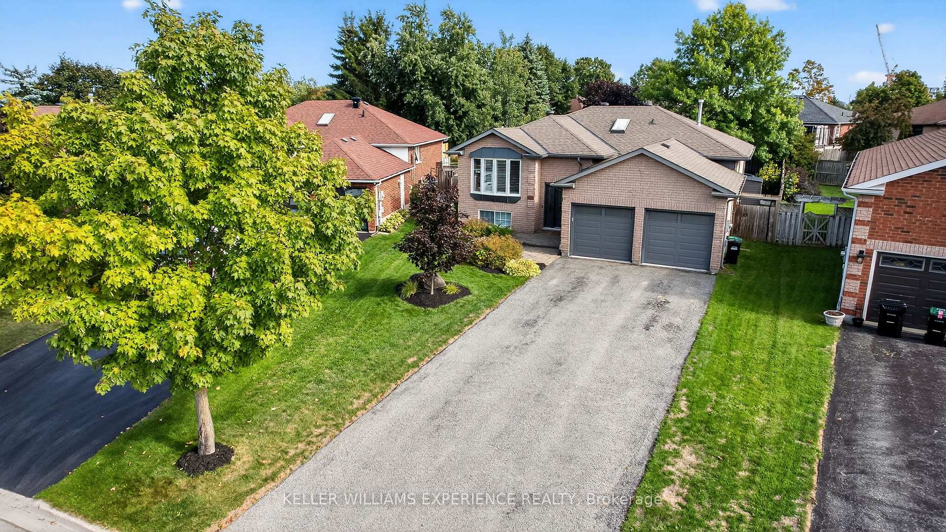 Photo 41 of 122 Emms Drive, Barrie, Holly — HOMEH