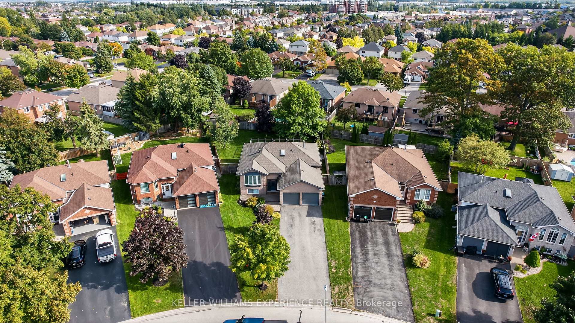 Photo 48 of 122 Emms Drive, Barrie, Holly — HOMEH
