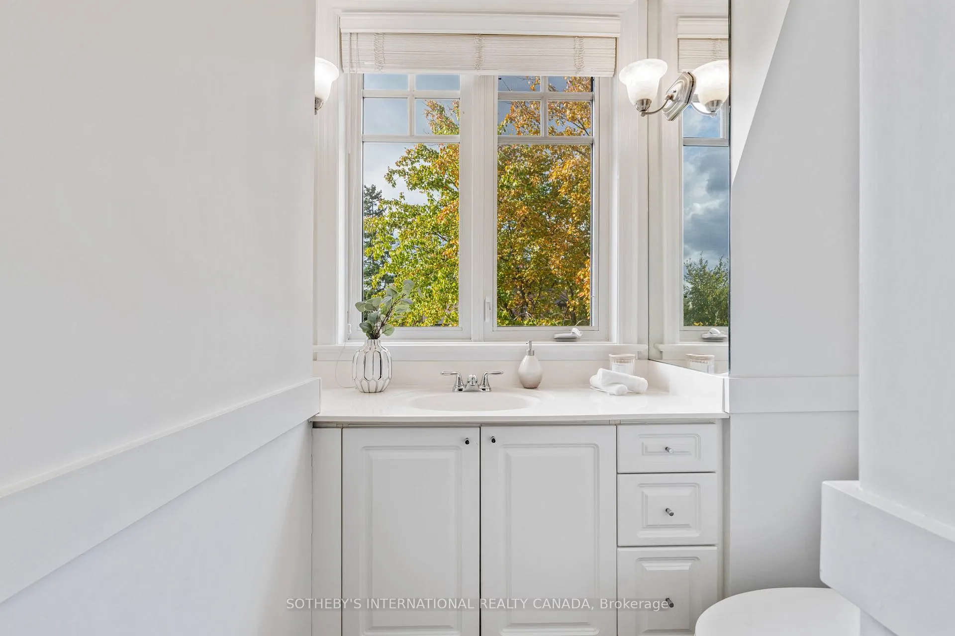 Photo 17 of 77 Hillside Drive, Toronto, Broadview North — HOMEH