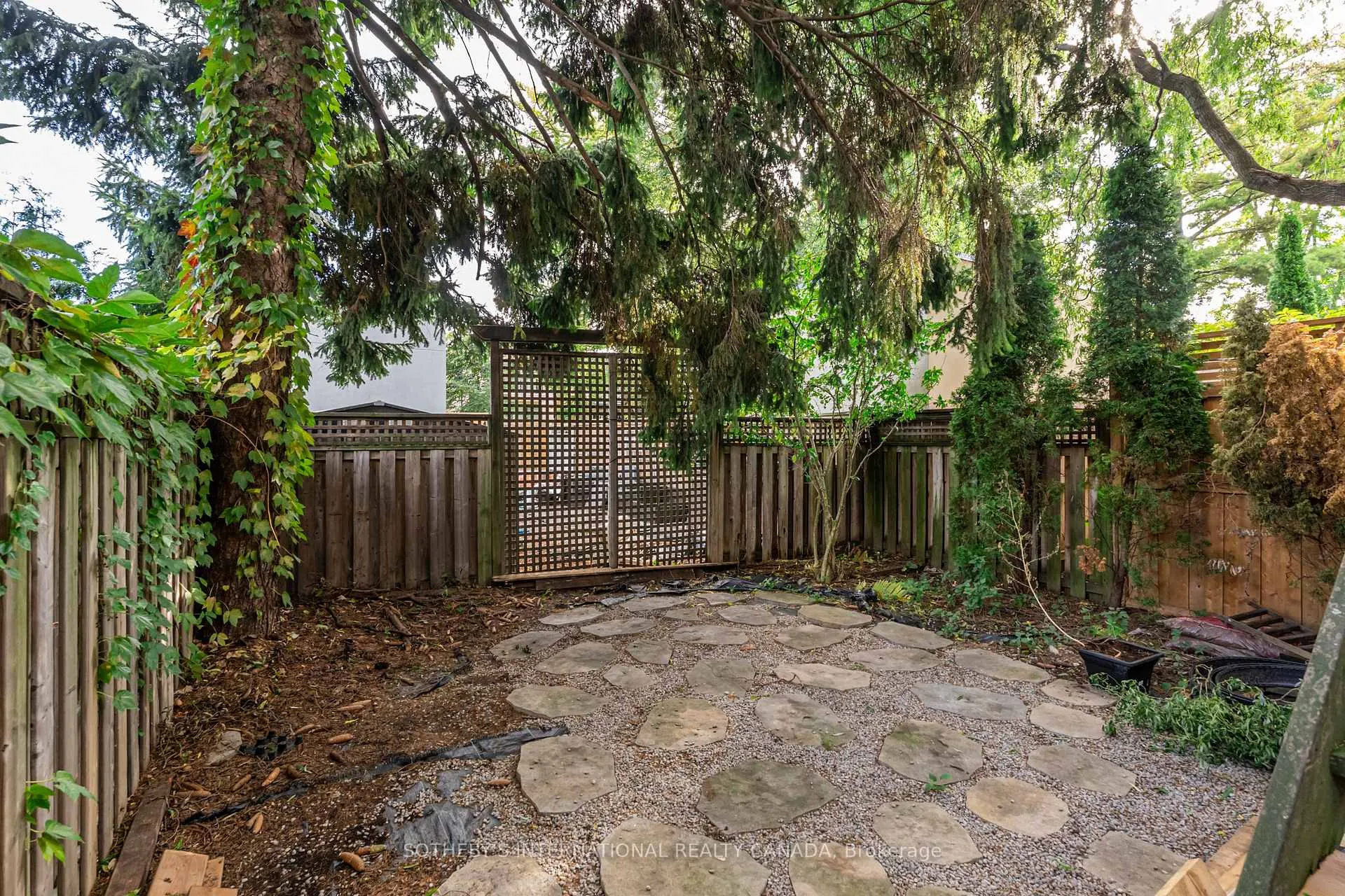 Photo 26 of 77 Hillside Drive, Toronto, Broadview North — HOMEH
