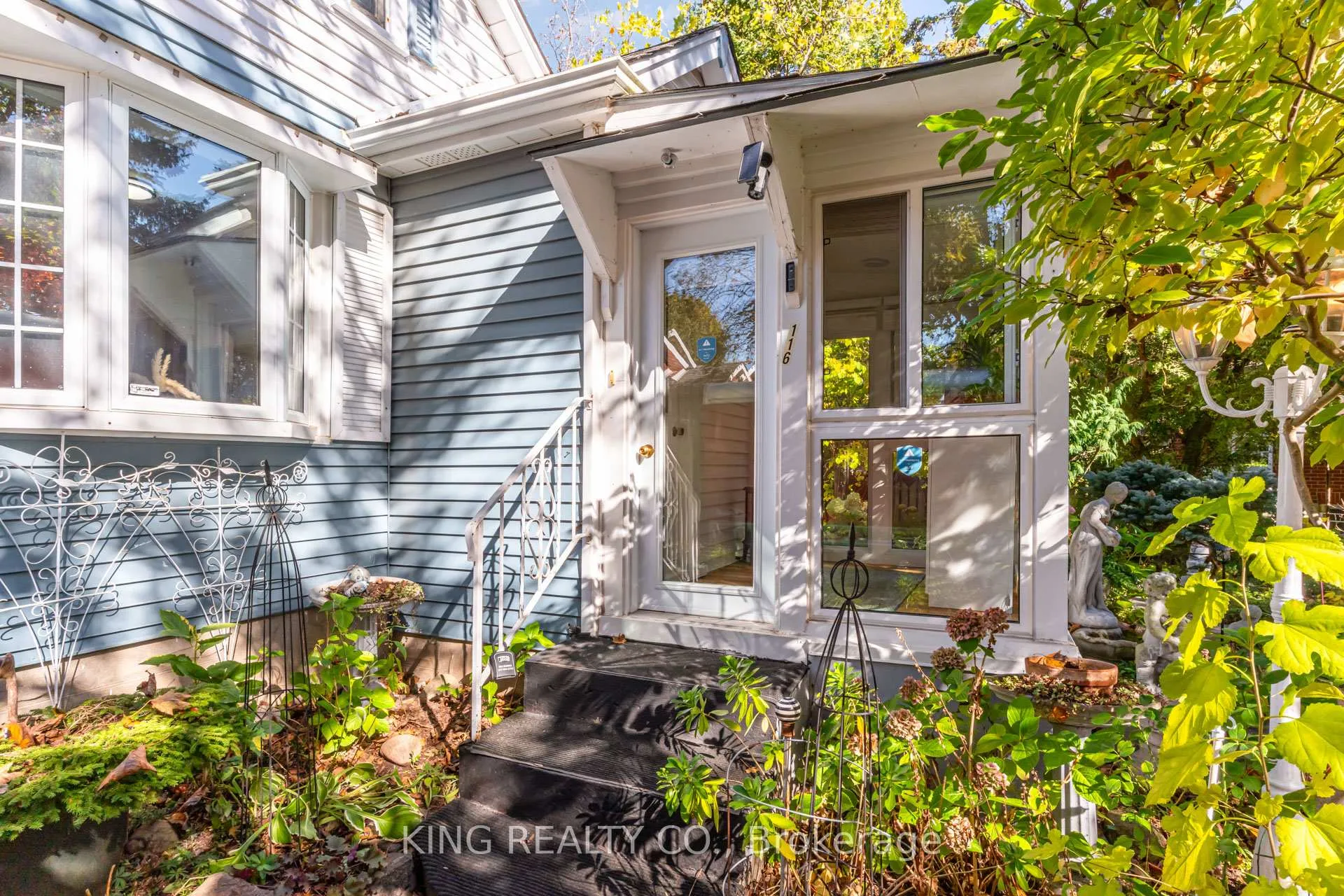 Photo 3 of 116 Brock Street, Kitchener — HOMEH