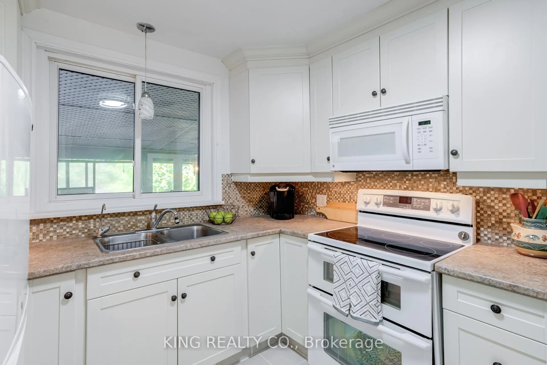 Photo 13 of 116 Brock Street, Kitchener — HOMEH