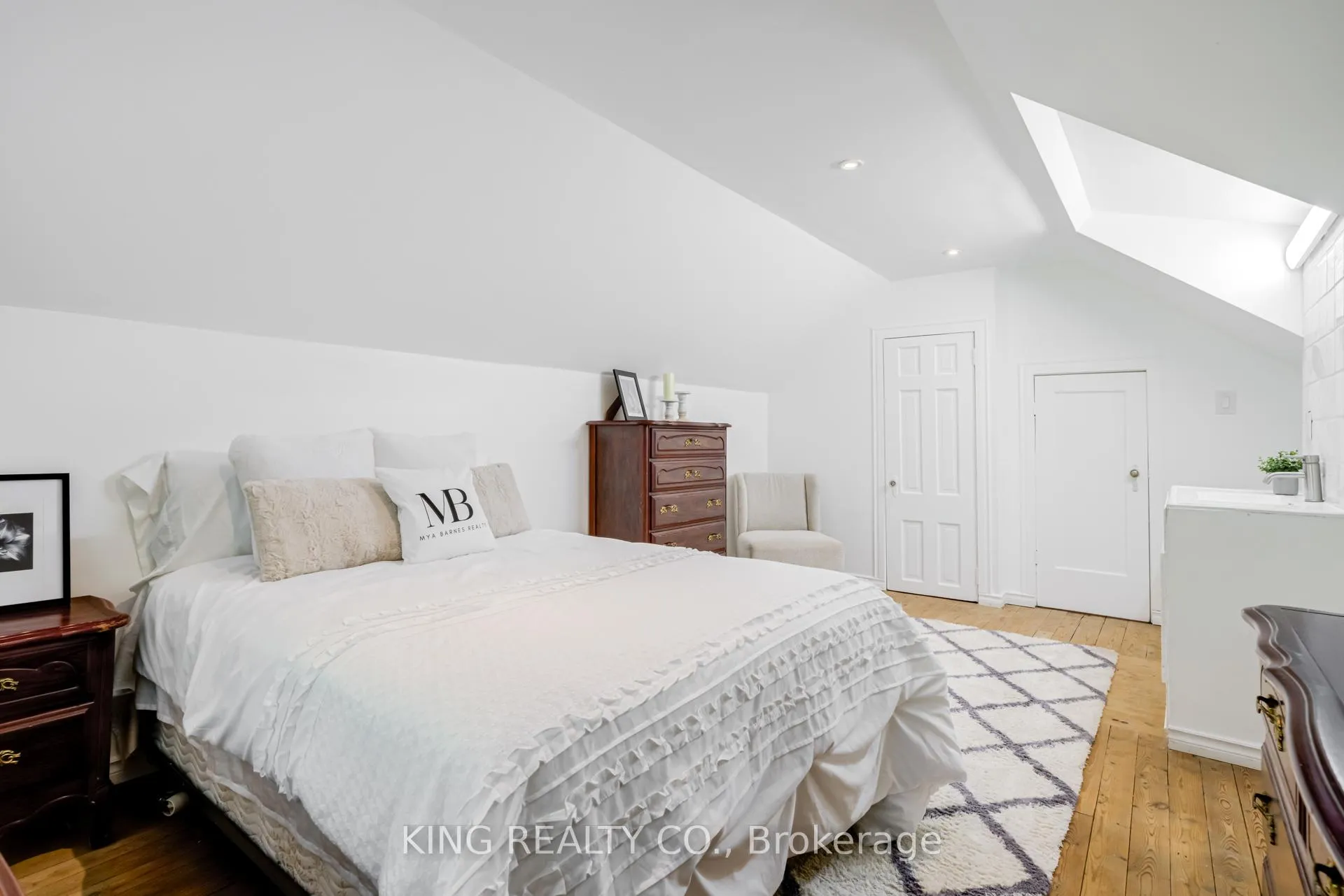 Photo 15 of 116 Brock Street, Kitchener — HOMEH