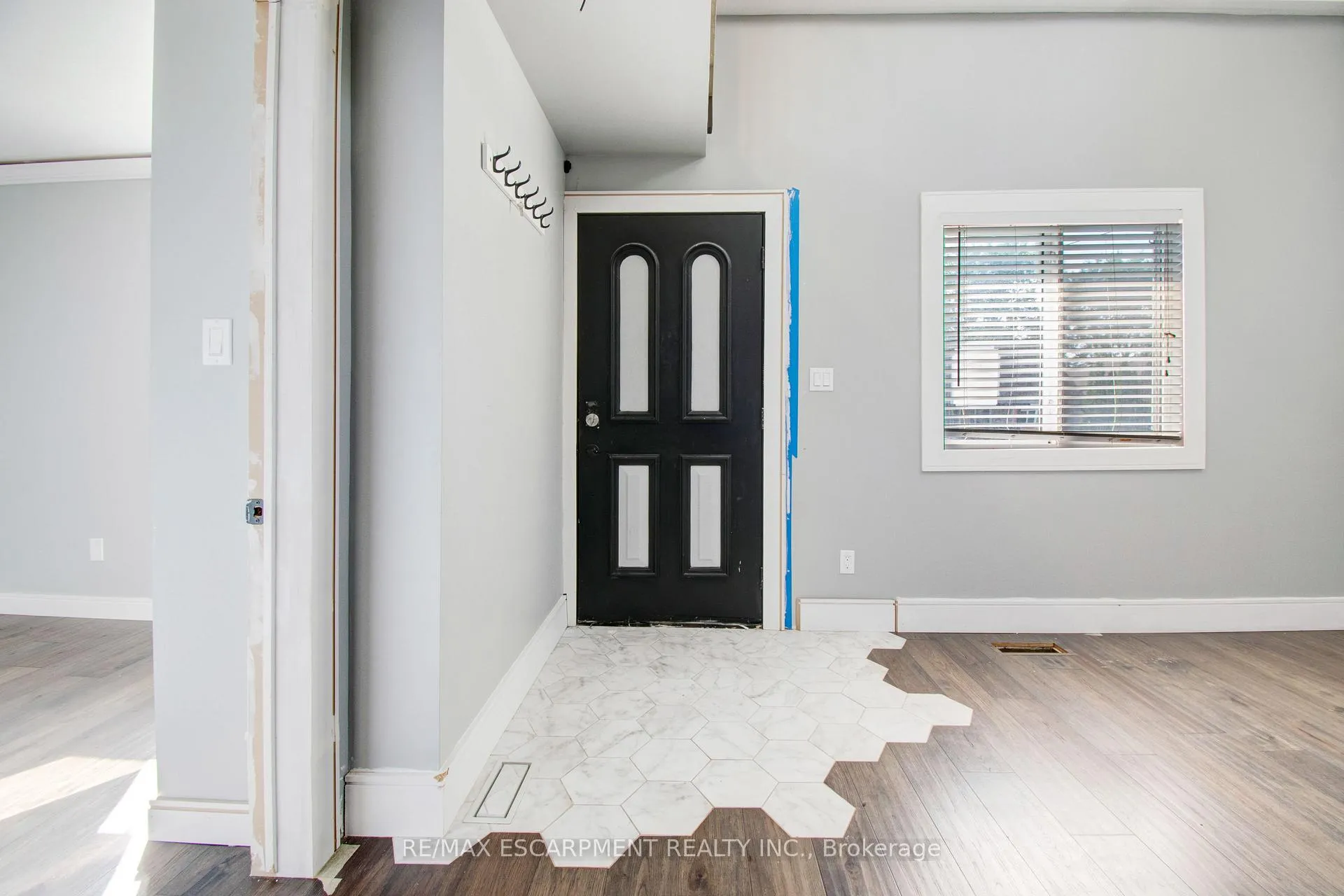 Photo 2 of 85 East 37th Street, Hamilton, Macassa — HOMEH