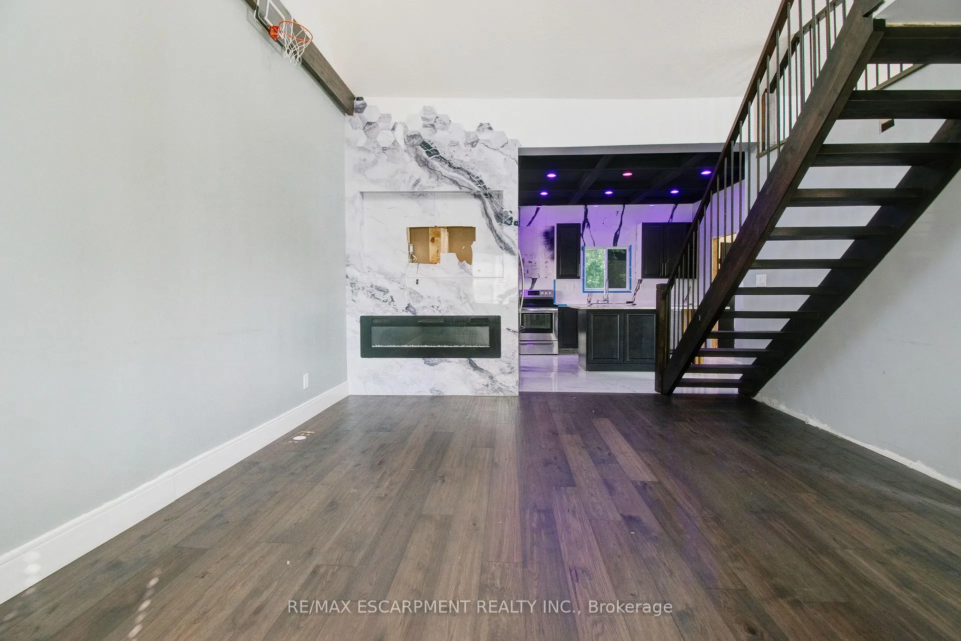 Photo 4 of 85 East 37th Street, Hamilton, Macassa — HOMEH