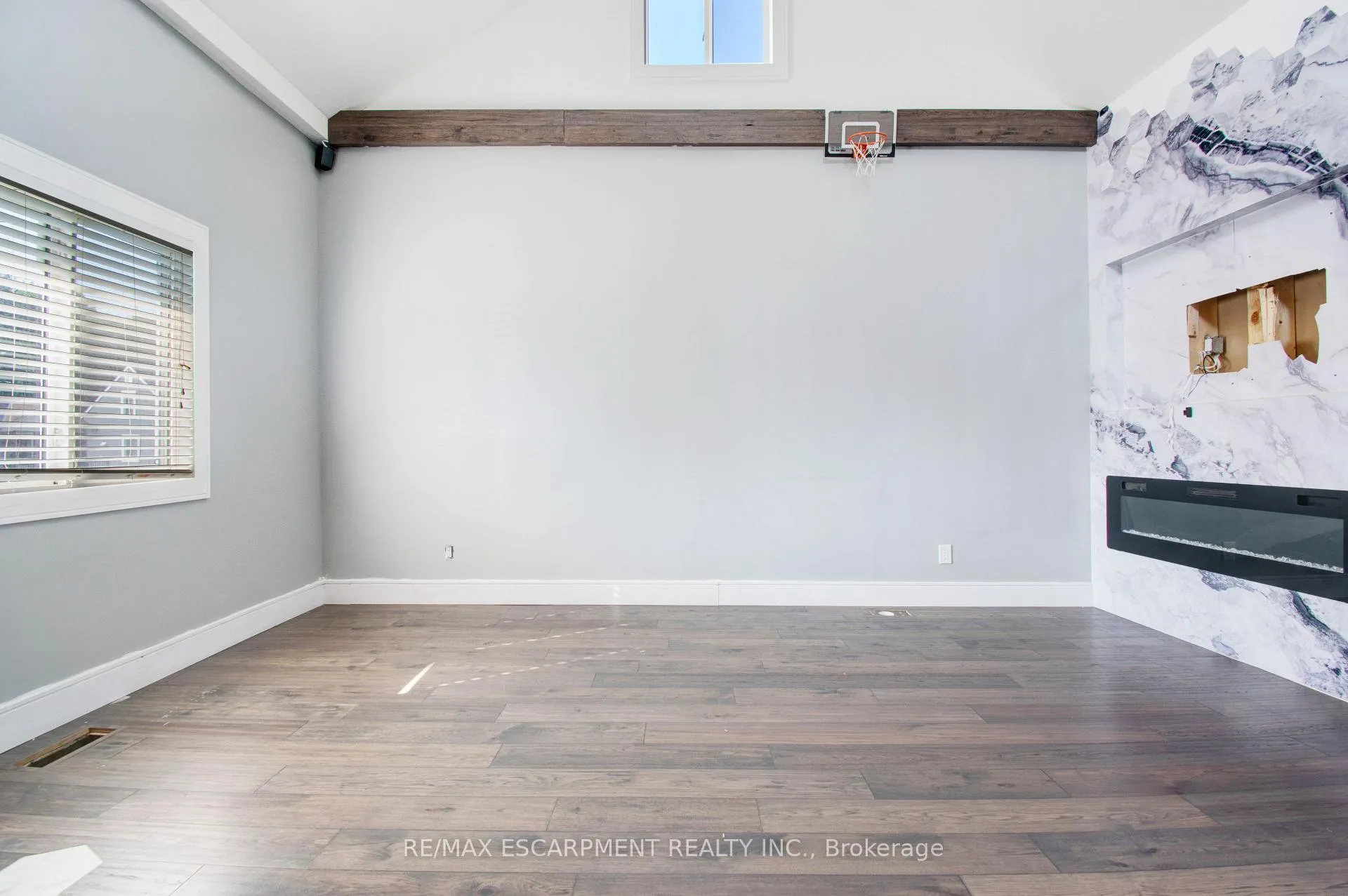 Photo 8 of 85 East 37th Street, Hamilton, Macassa — HOMEH