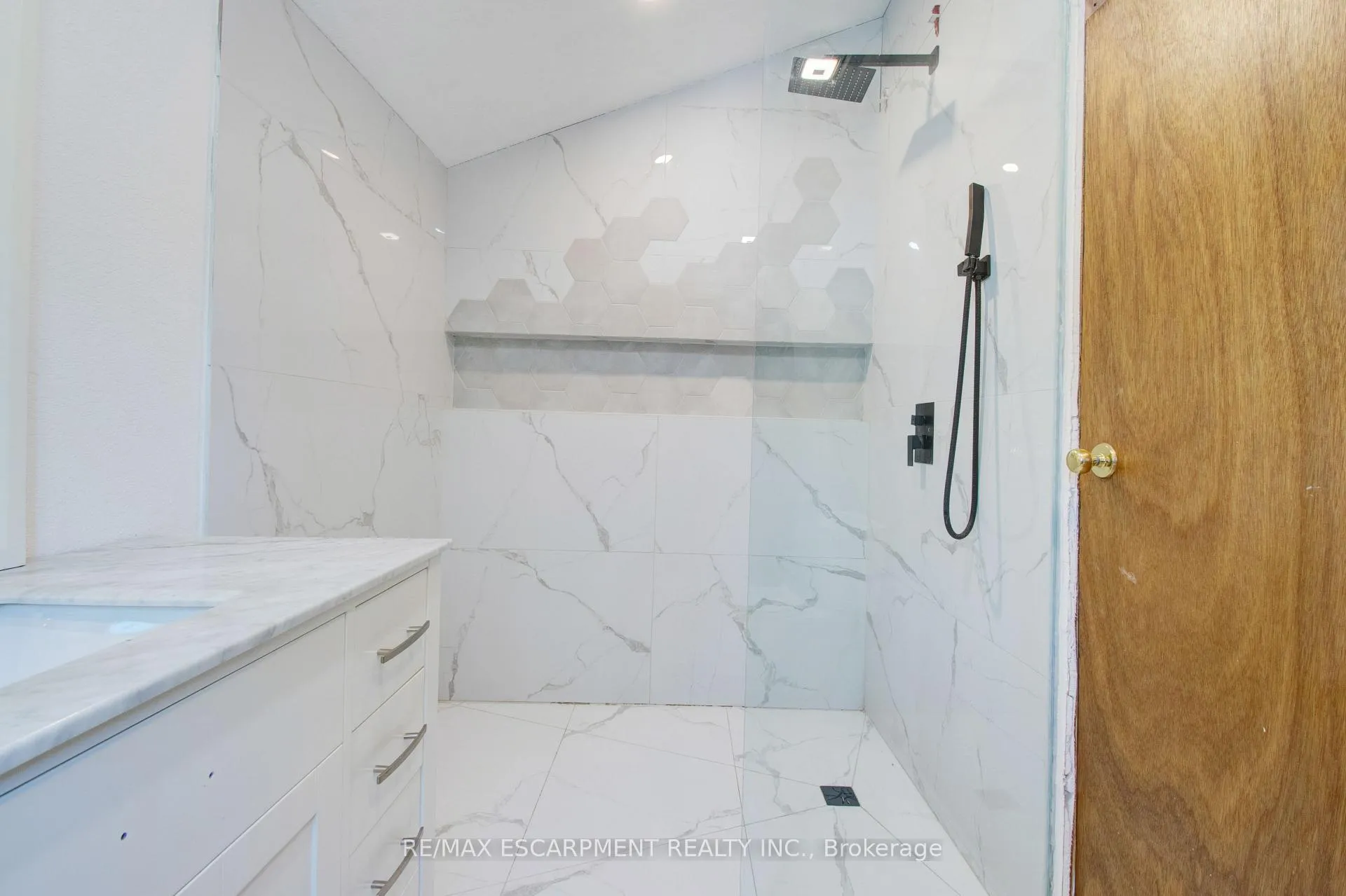 Photo 27 of 85 East 37th Street, Hamilton, Macassa — HOMEH