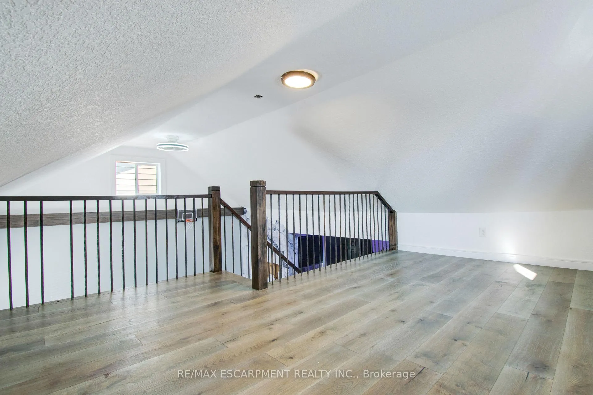 Photo 34 of 85 East 37th Street, Hamilton, Macassa — HOMEH
