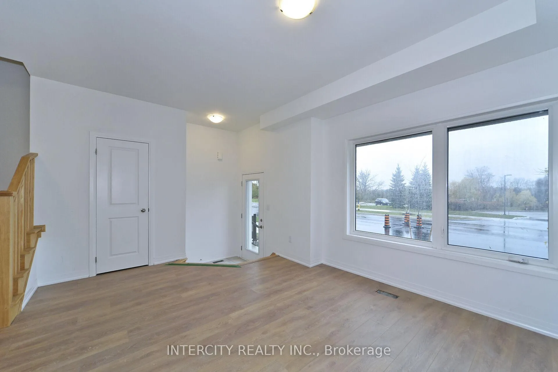 Photo 6 of 147 Markland Street, Markham, Cachet — HOMEH