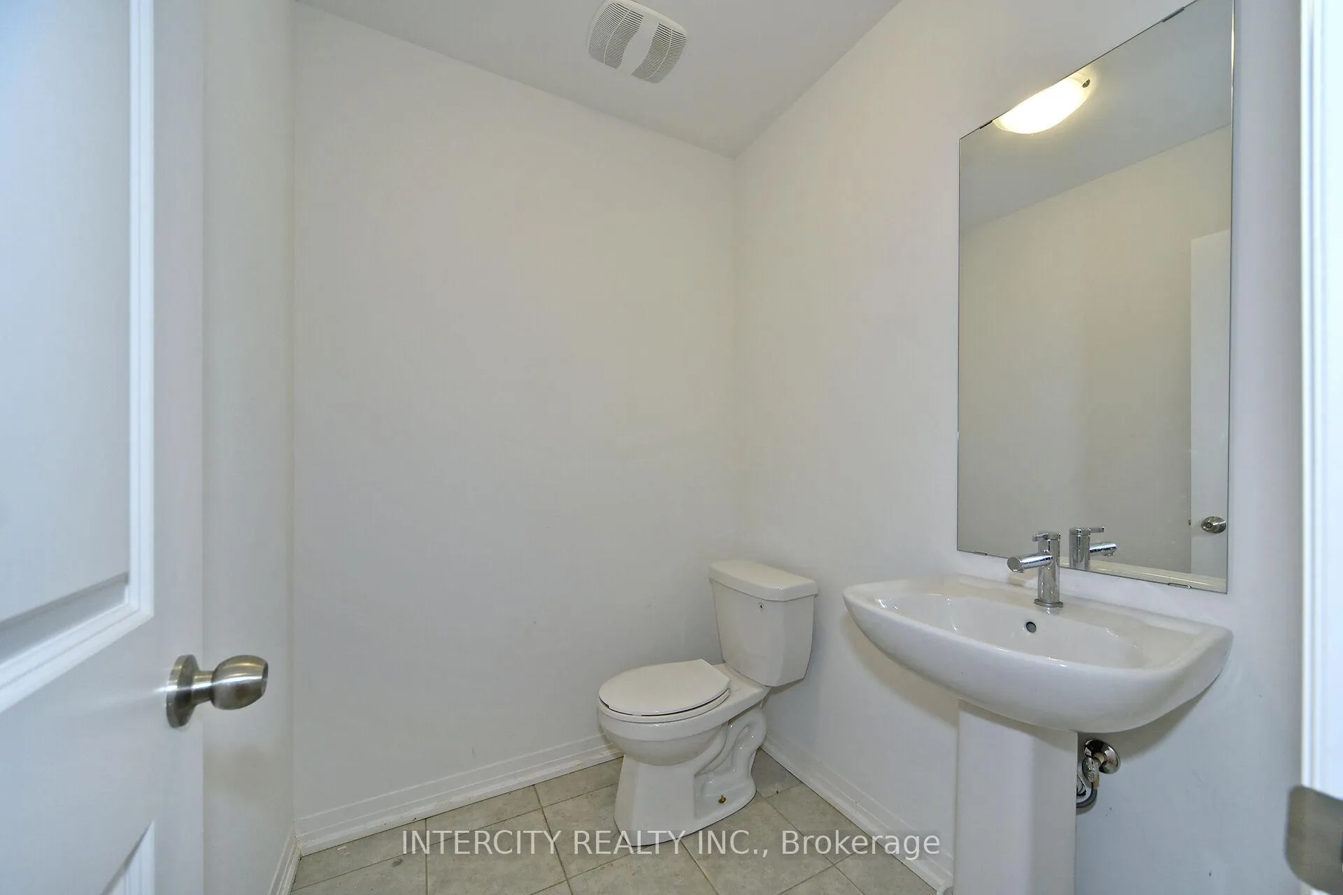 Photo 8 of 147 Markland Street, Markham, Cachet — HOMEH