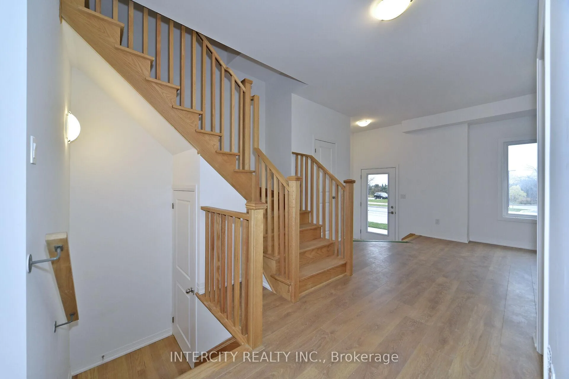 Photo 9 of 147 Markland Street, Markham, Cachet — HOMEH