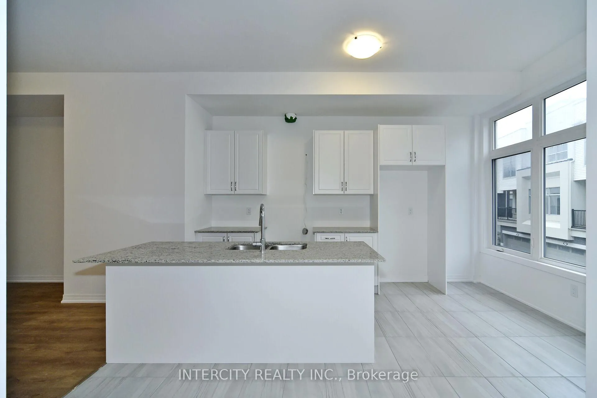 Photo 16 of 147 Markland Street, Markham, Cachet — HOMEH