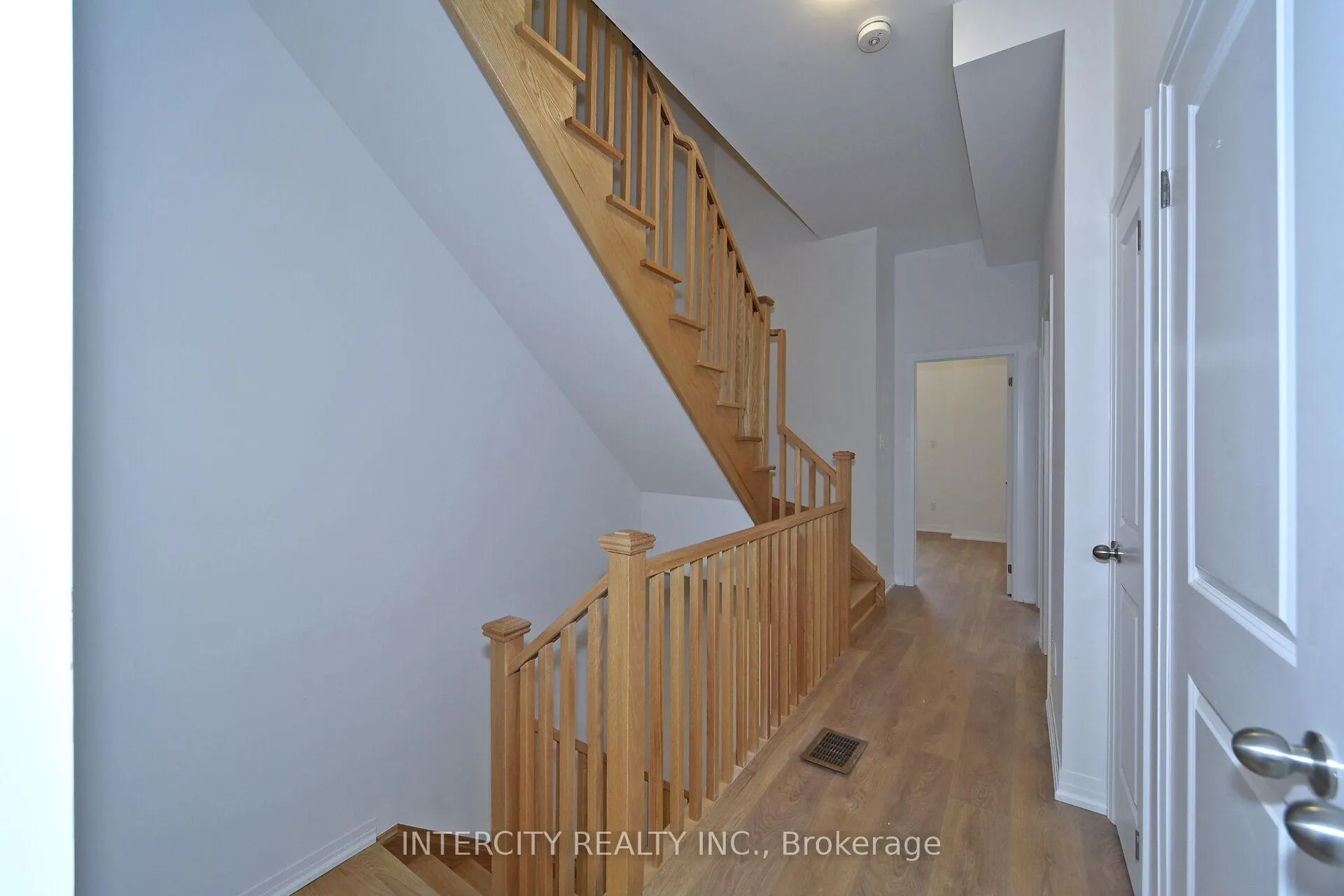 Photo 21 of 147 Markland Street, Markham, Cachet — HOMEH