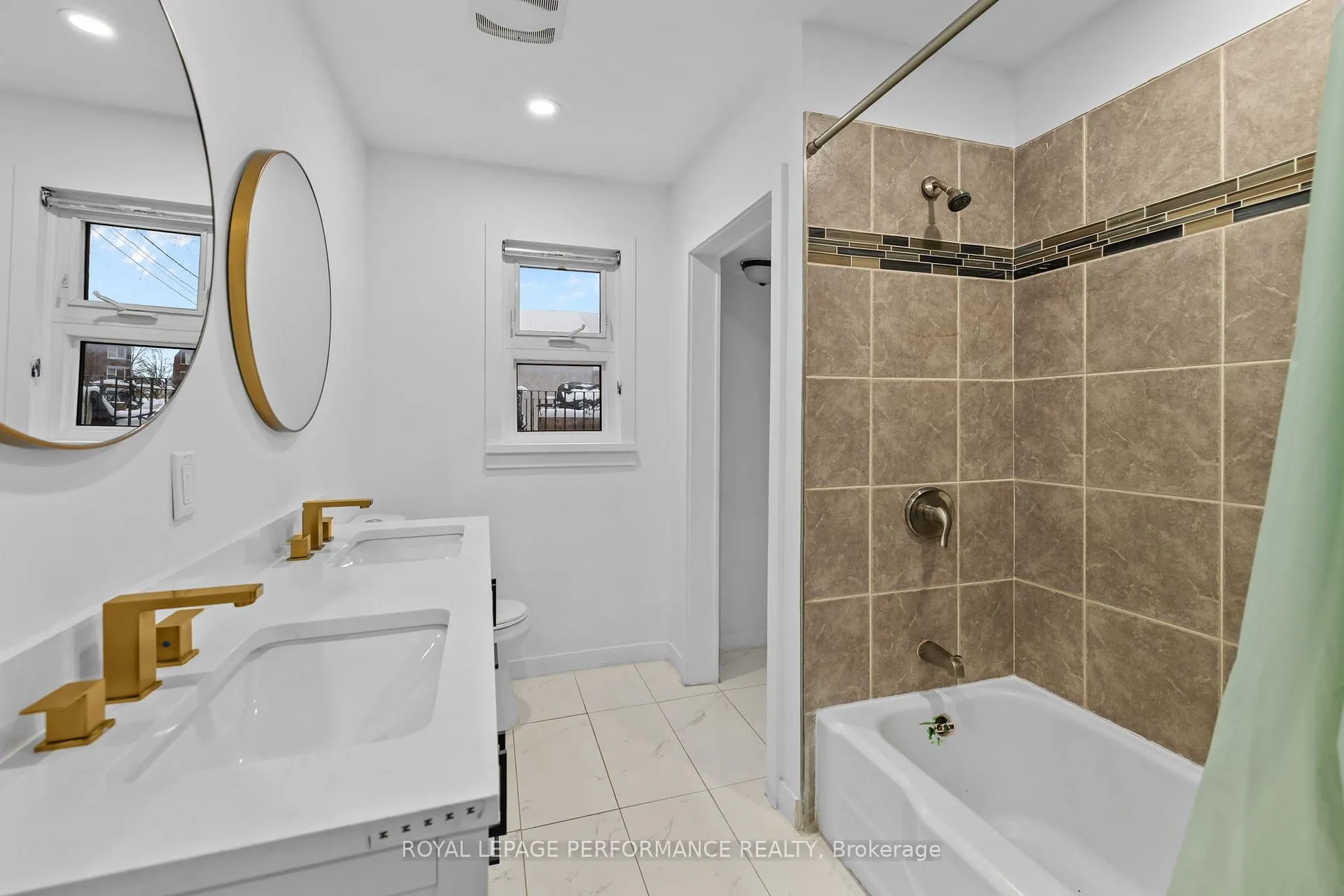Photo 13 of 267 Lalemant Street, Ottawa, Vanier — HOMEH