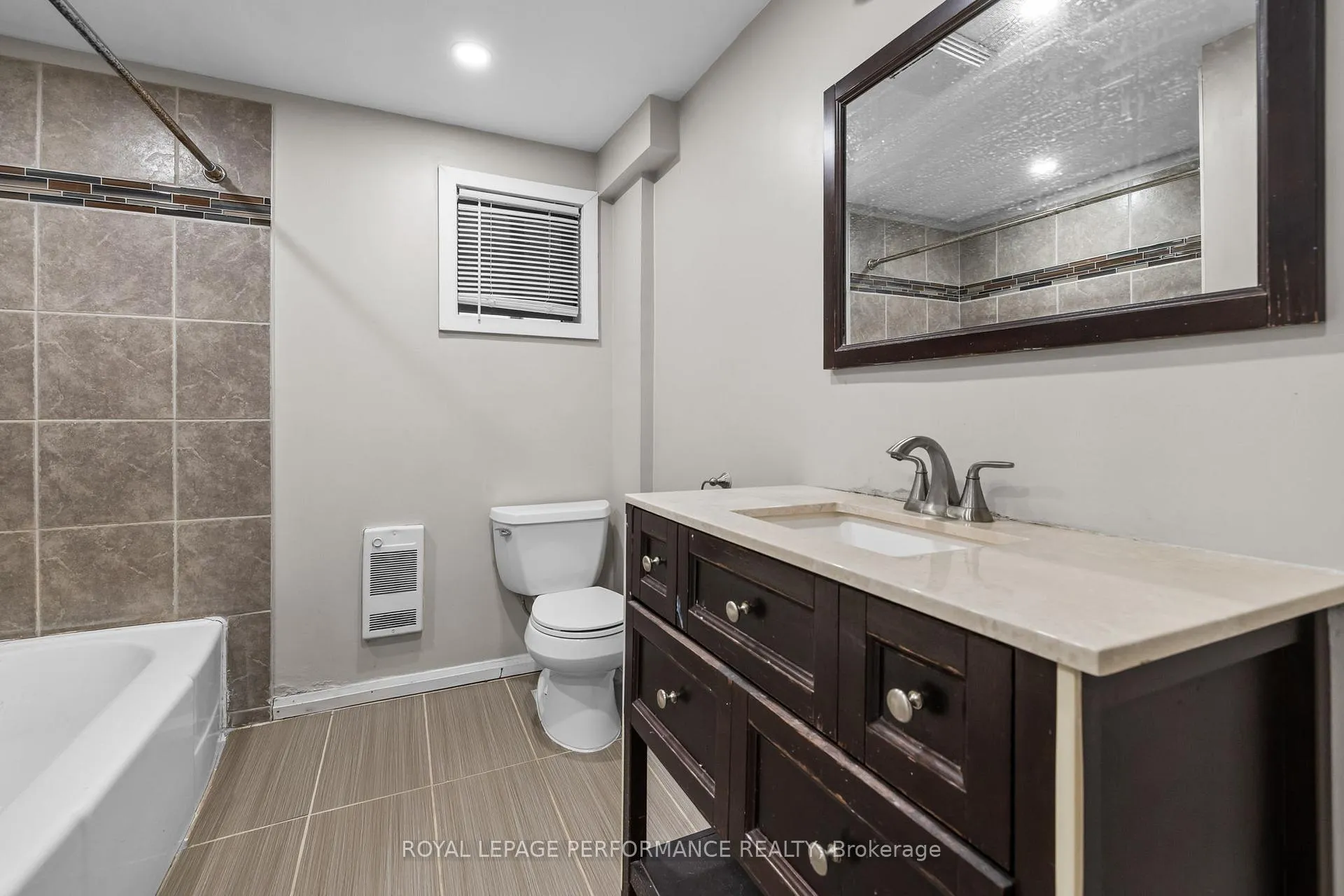 Photo 19 of 267 Lalemant Street, Ottawa, Vanier — HOMEH