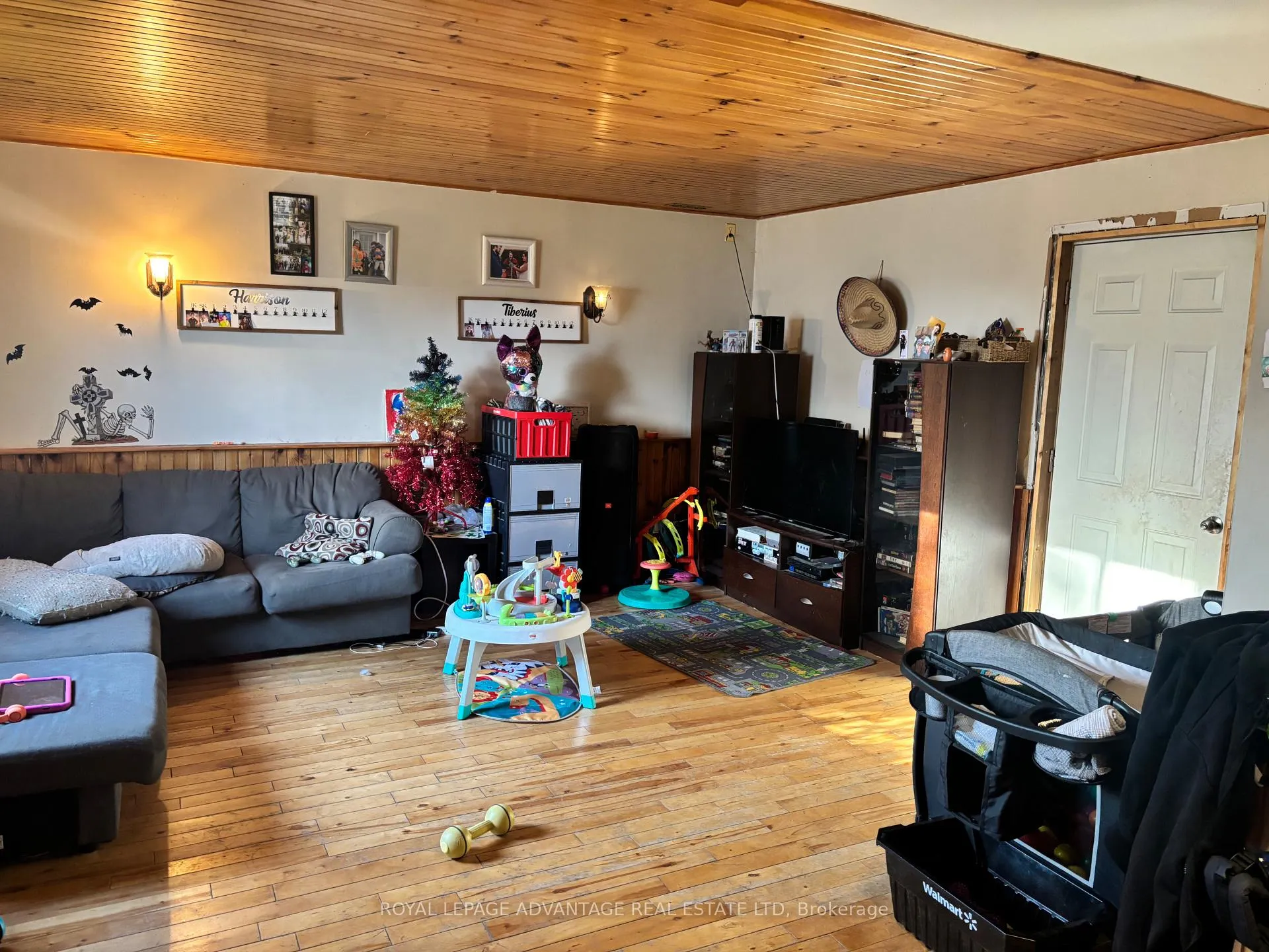 Photo 18 of 73 Alice Street, Smiths Falls — HOMEH