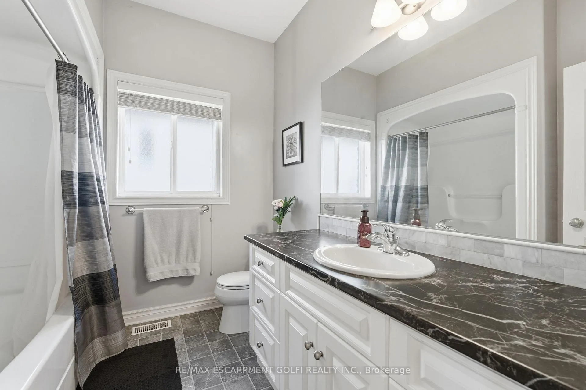 Photo 18 of 81 Timber Creek Crescent, Pelham, Fonthill — HOMEH