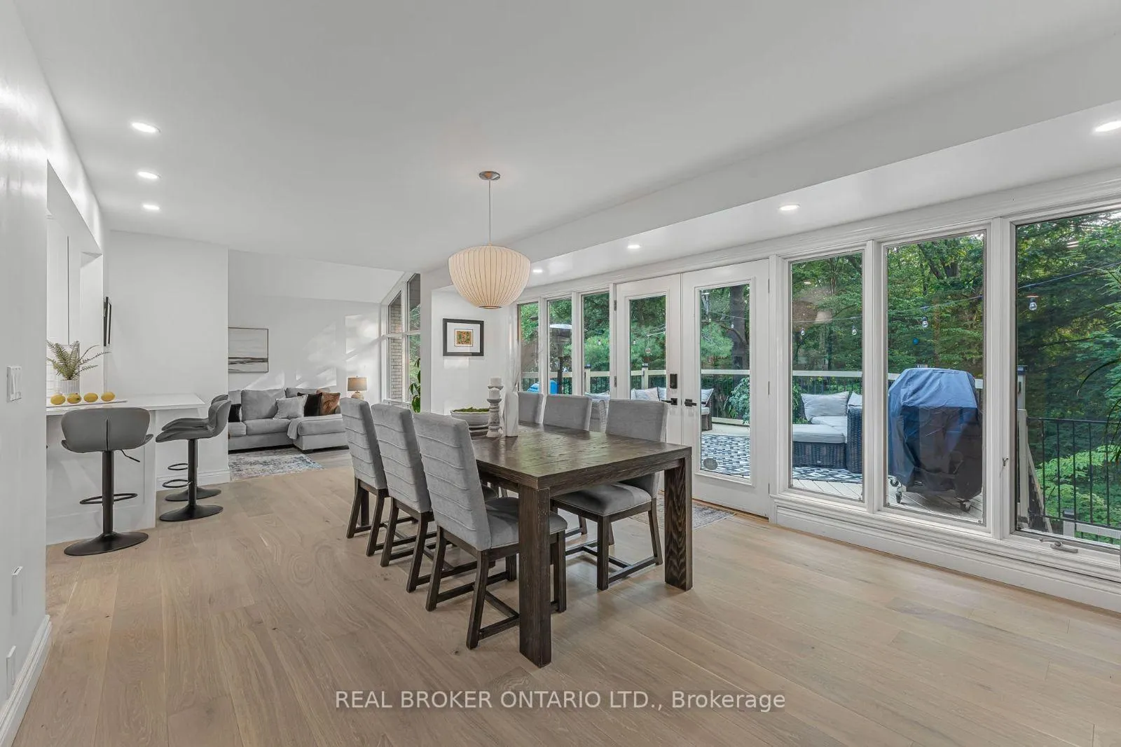 Photo 21 of 937 Montgomery Drive, Hamilton, Ancaster — HOMEH