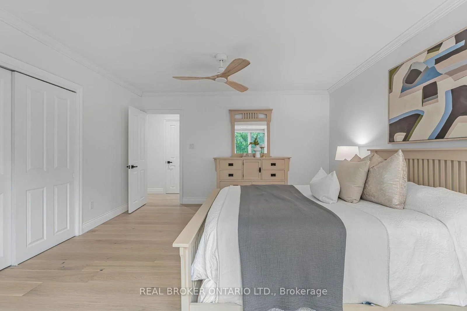 Photo 27 of 937 Montgomery Drive, Hamilton, Ancaster — HOMEH