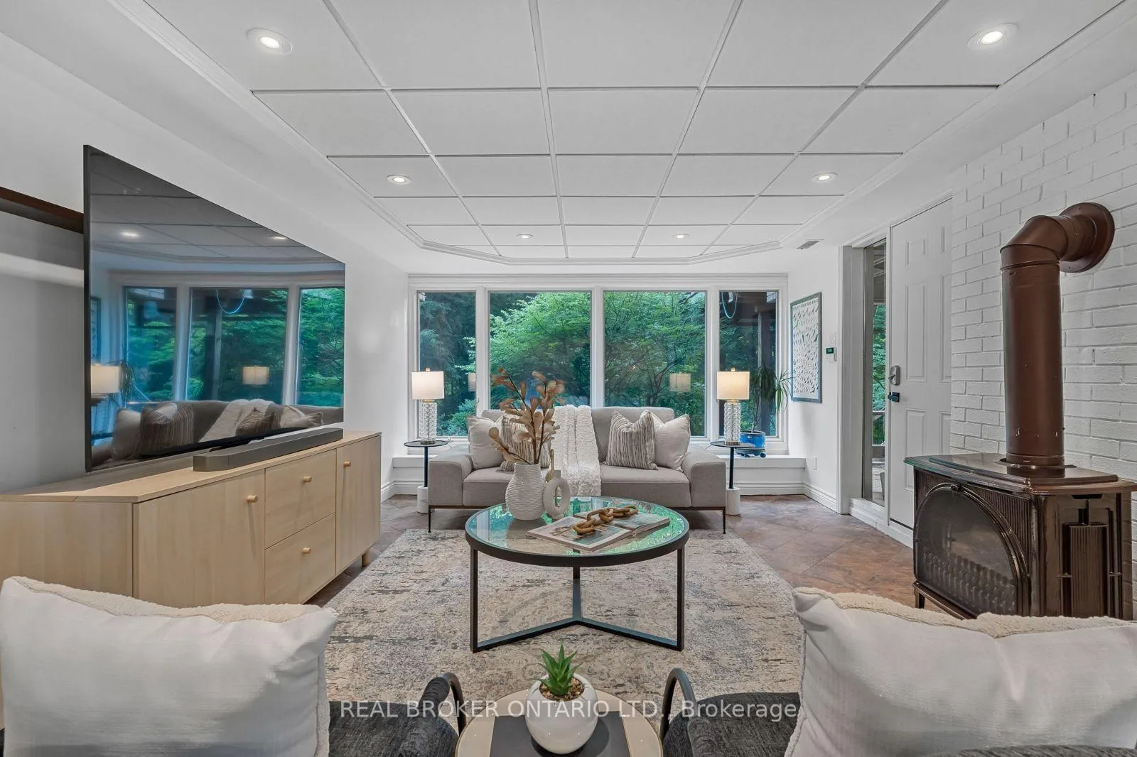 Photo 34 of 937 Montgomery Drive, Hamilton, Ancaster — HOMEH