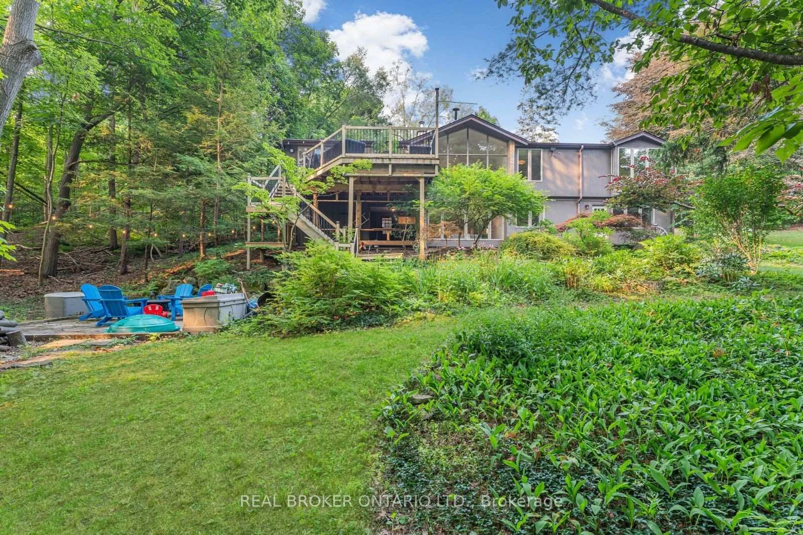 Photo 37 of 937 Montgomery Drive, Hamilton, Ancaster — HOMEH