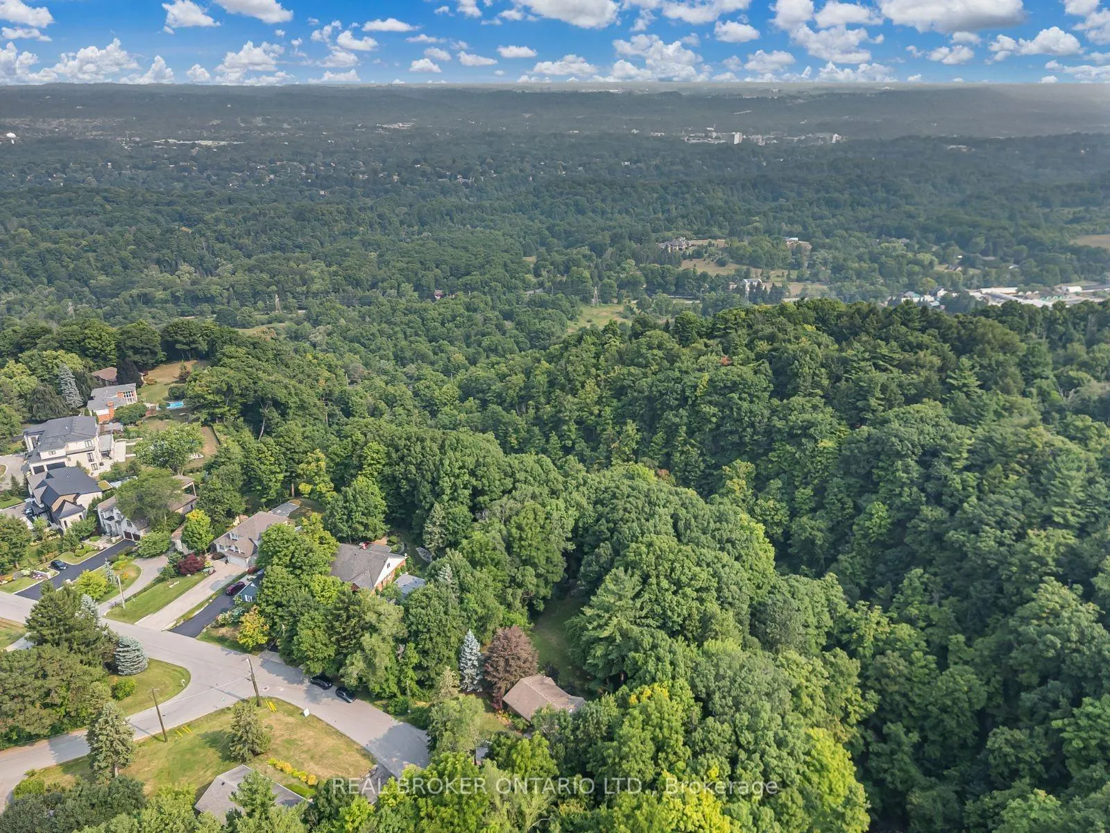 Photo 44 of 937 Montgomery Drive, Hamilton, Ancaster — HOMEH