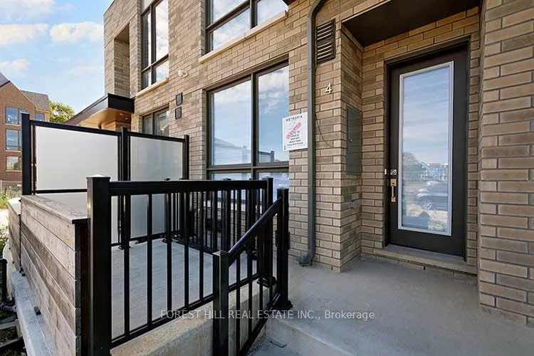 Photo 6 of 4 Deep Roots Terrace, Toronto, Englemount-Lawrence — HOMEH