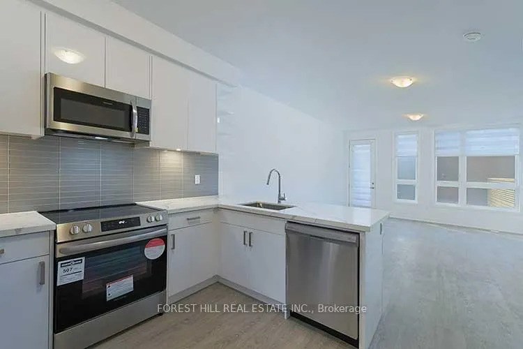 Photo 11 of 4 Deep Roots Terrace, Toronto, Englemount-Lawrence — HOMEH