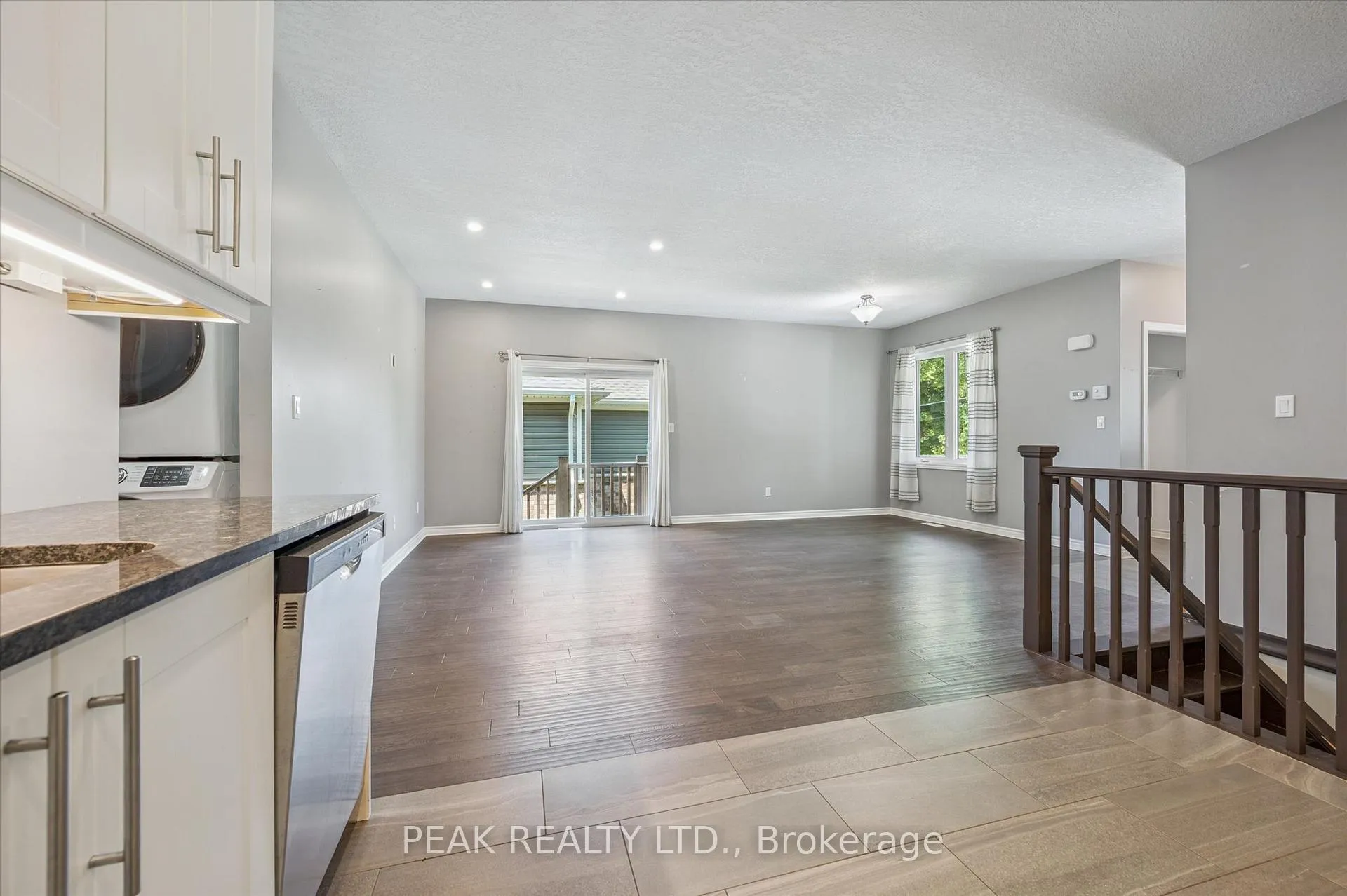 Photo 14 of 22 Ann Street S, Minto — HOMEH