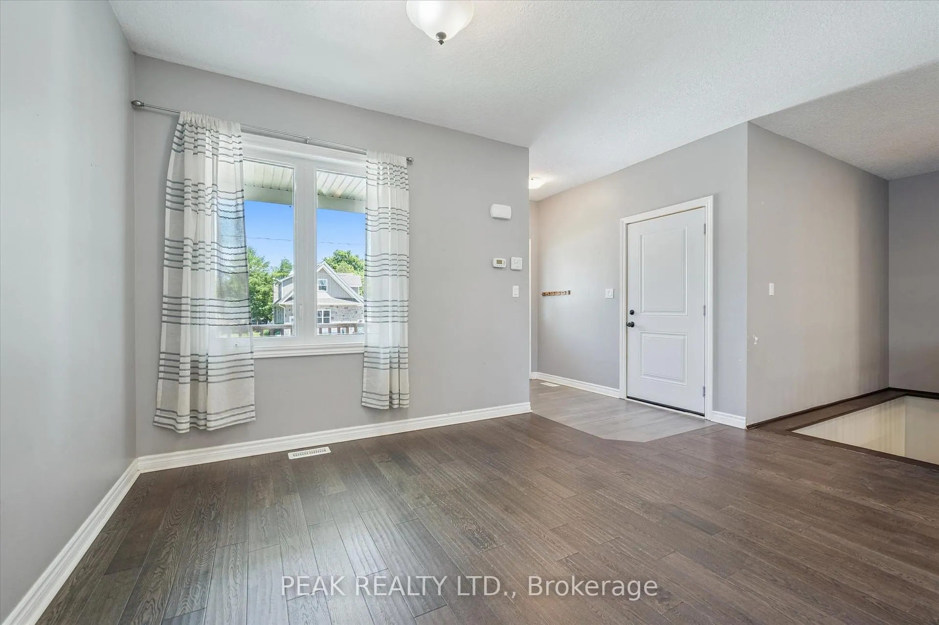 Photo 15 of 22 Ann Street S, Minto — HOMEH