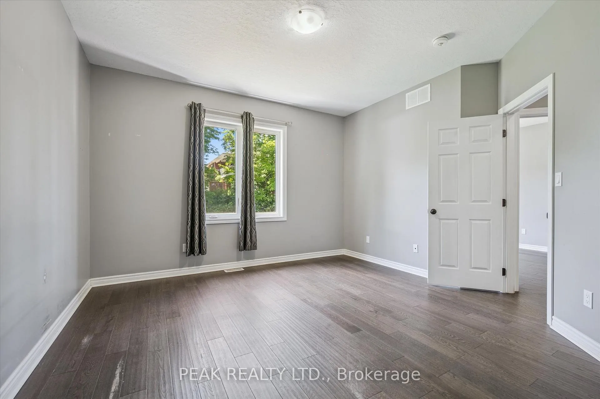 Photo 25 of 22 Ann Street S, Minto — HOMEH