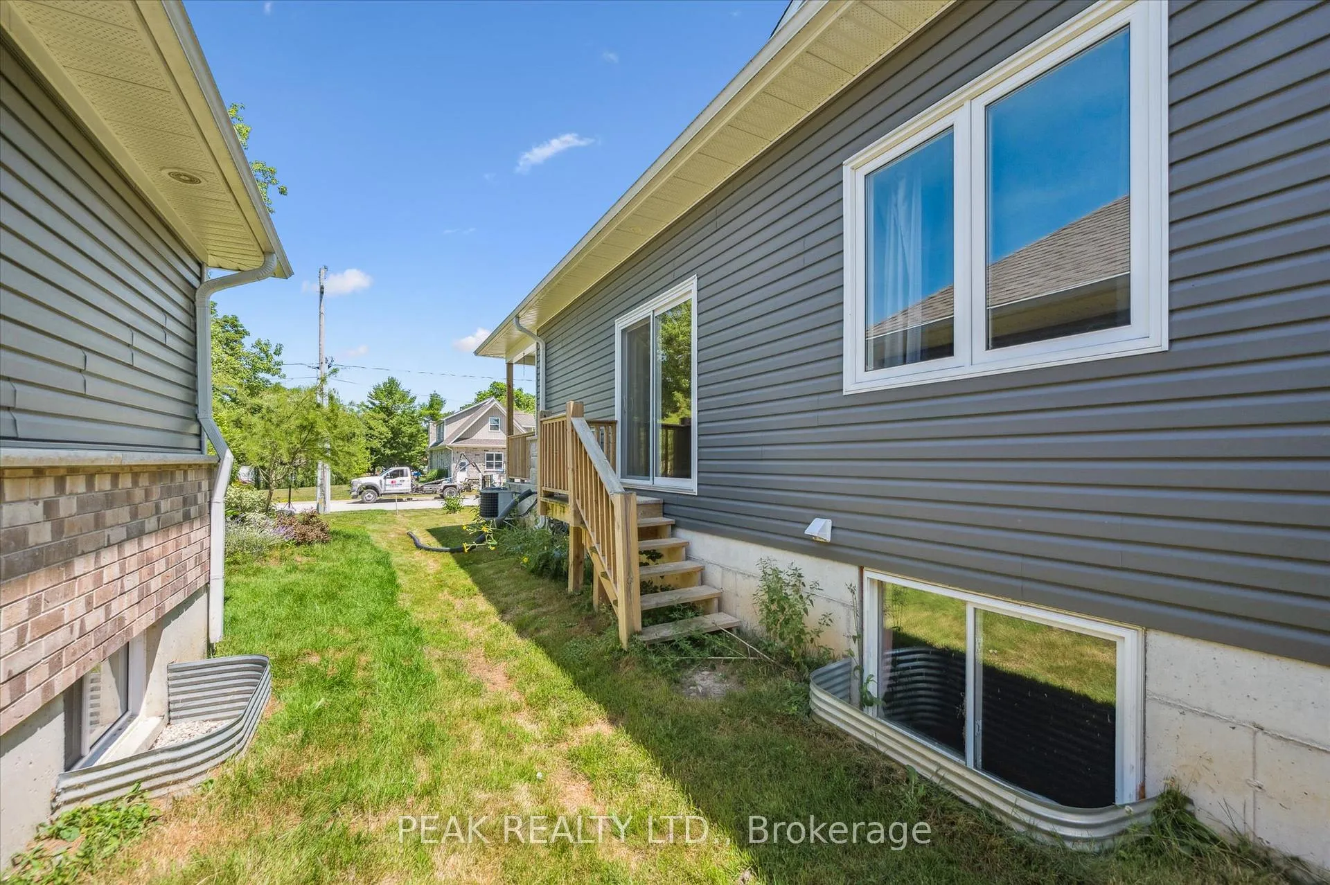 Photo 32 of 22 Ann Street S, Minto — HOMEH