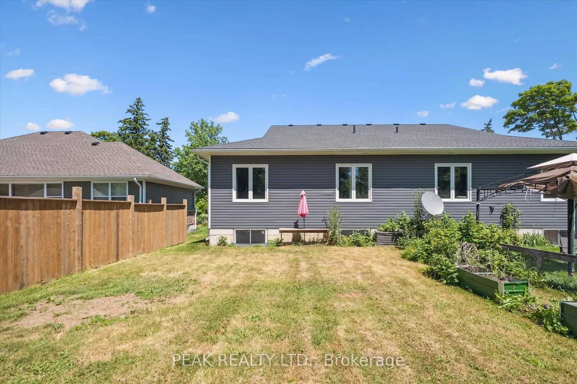 Photo 35 of 22 Ann Street S, Minto — HOMEH