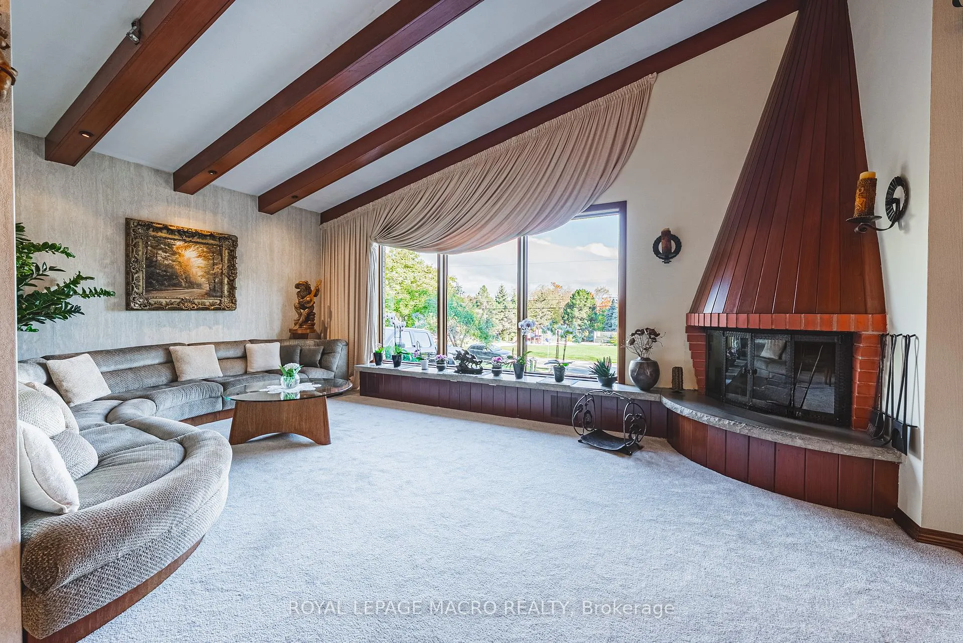 Photo 11 of 36 Maple Drive, Hamilton, Stoney Creek — HOMEH