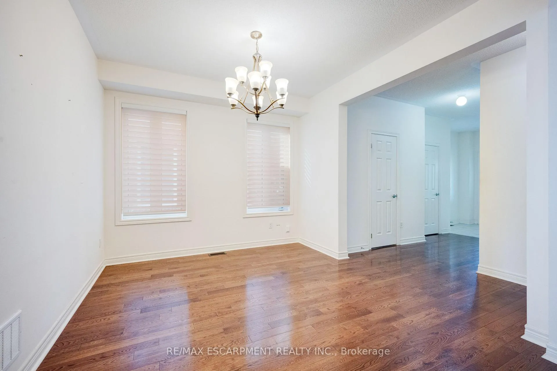 Photo 7 of 489 Downes Jackson Heights, Milton, Harrison — HOMEH
