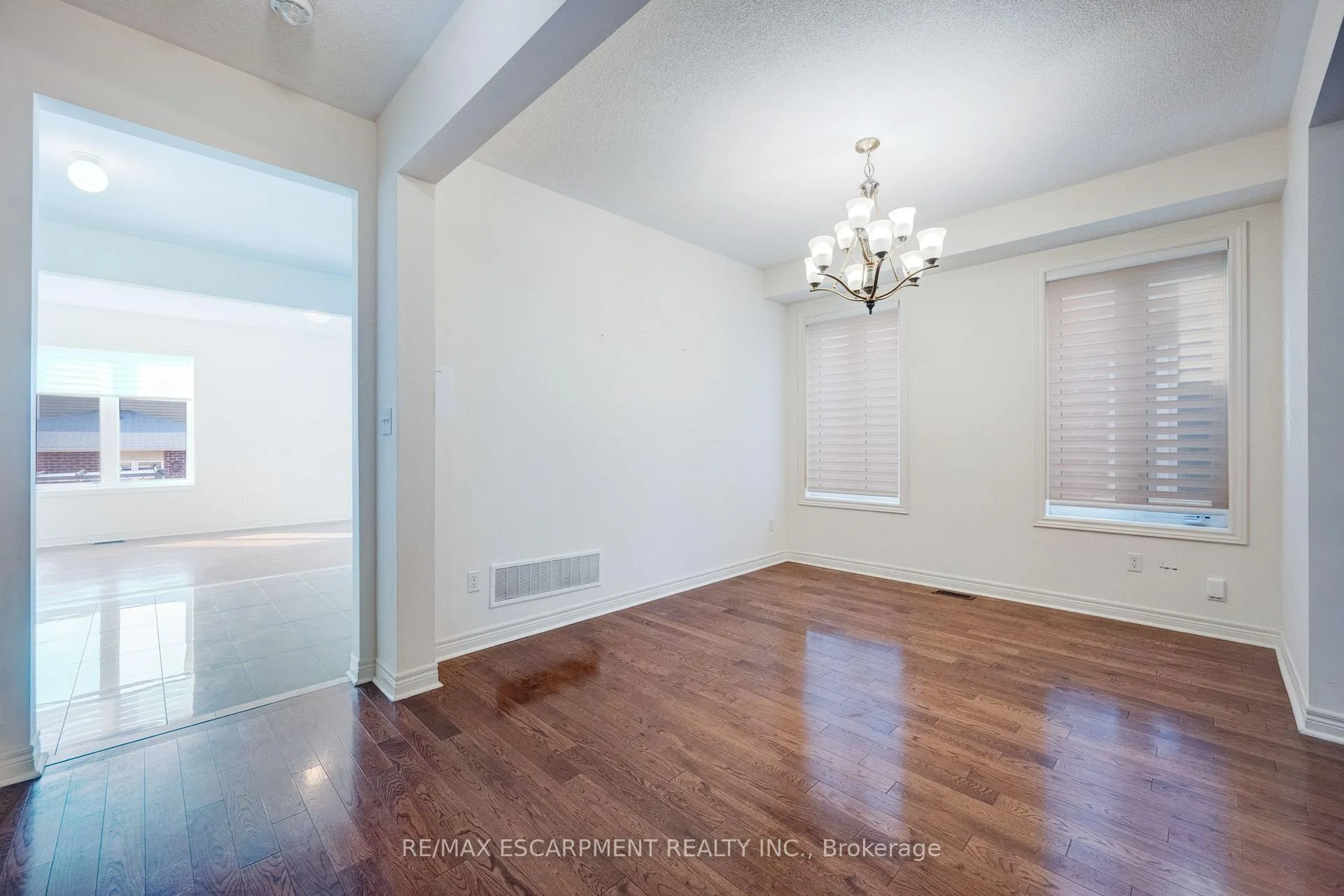 Photo 8 of 489 Downes Jackson Heights, Milton, Harrison — HOMEH