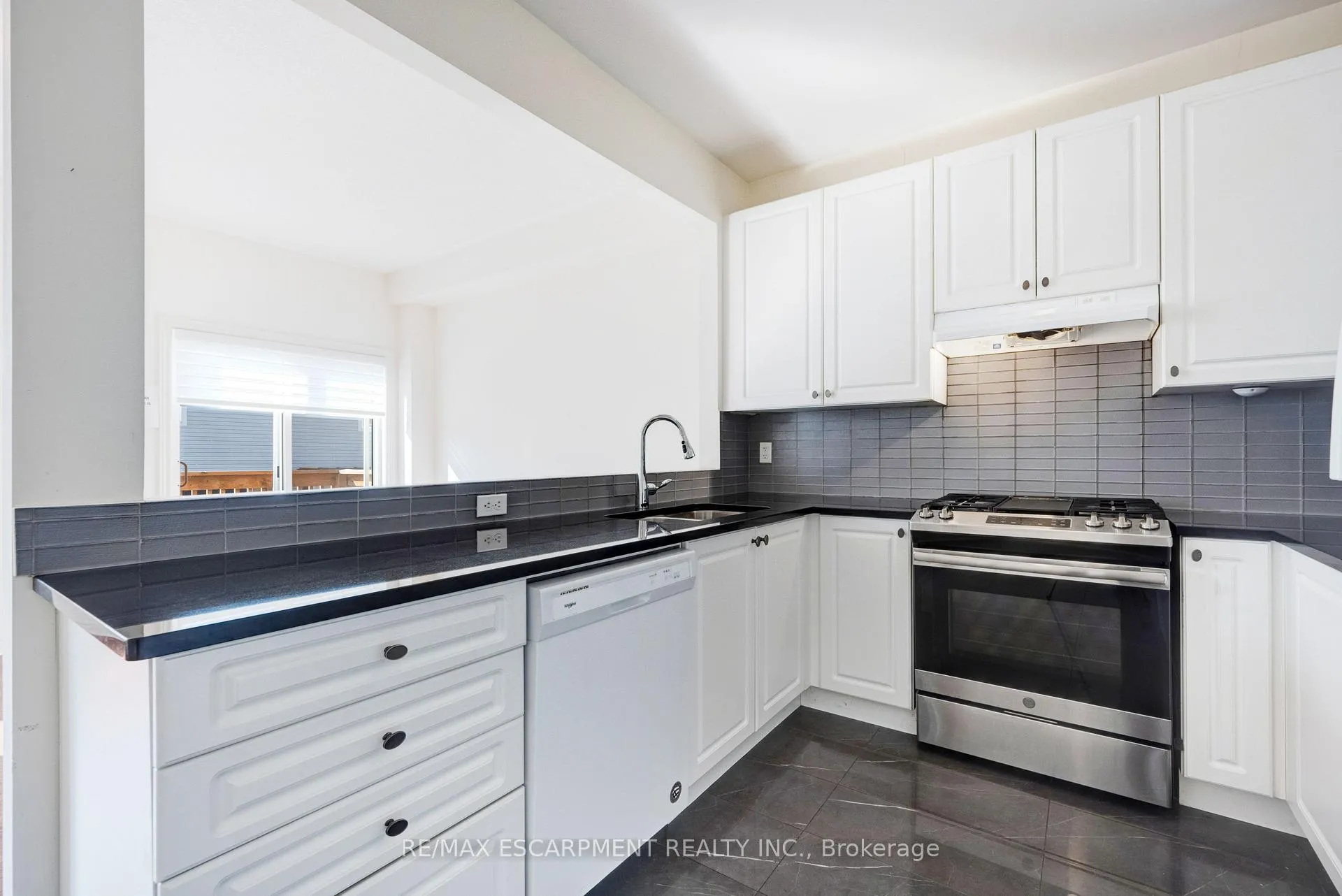 Photo 12 of 489 Downes Jackson Heights, Milton, Harrison — HOMEH