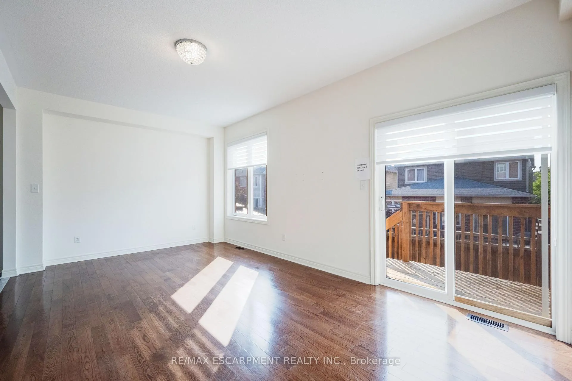 Photo 18 of 489 Downes Jackson Heights, Milton, Harrison — HOMEH