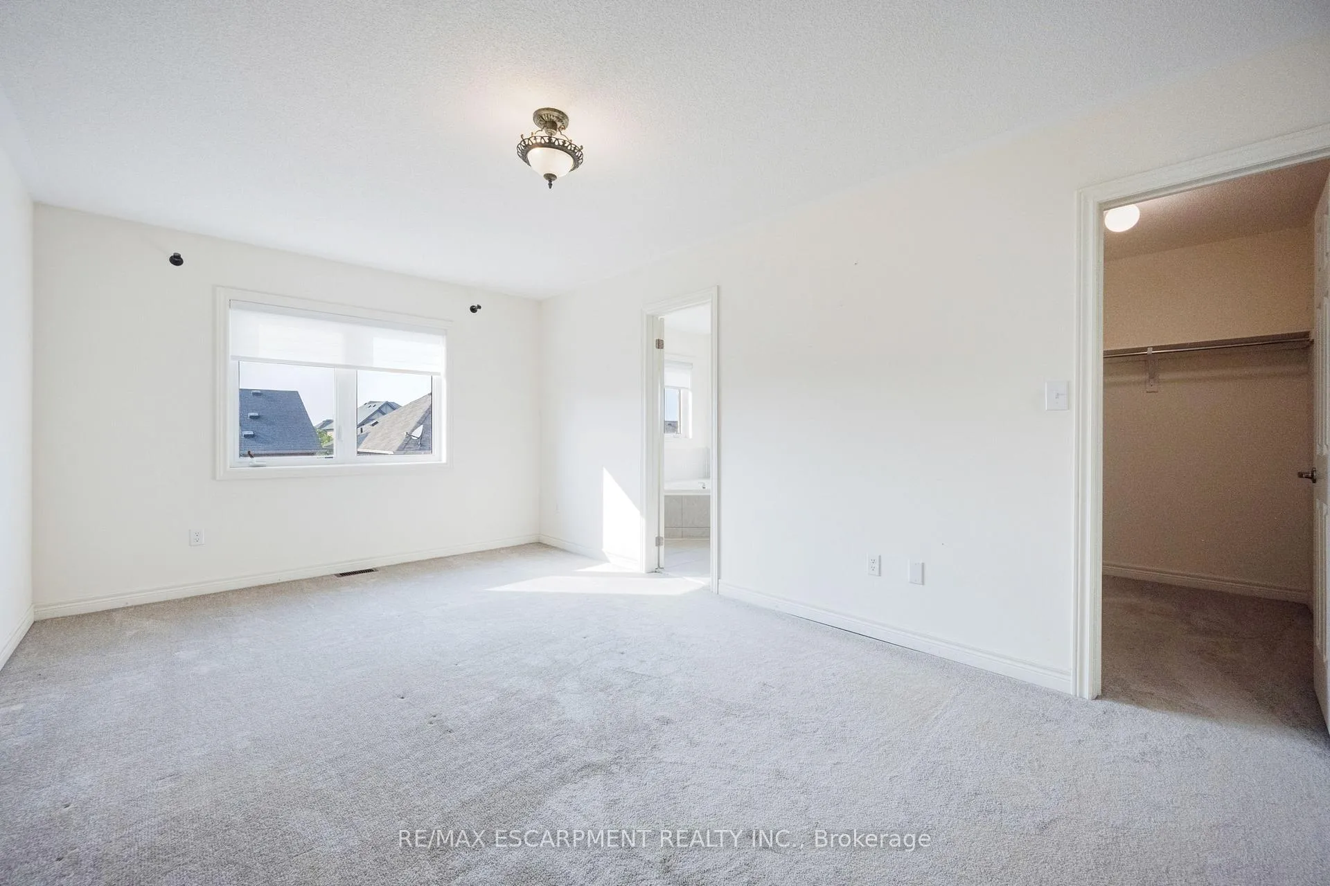 Photo 23 of 489 Downes Jackson Heights, Milton, Harrison — HOMEH