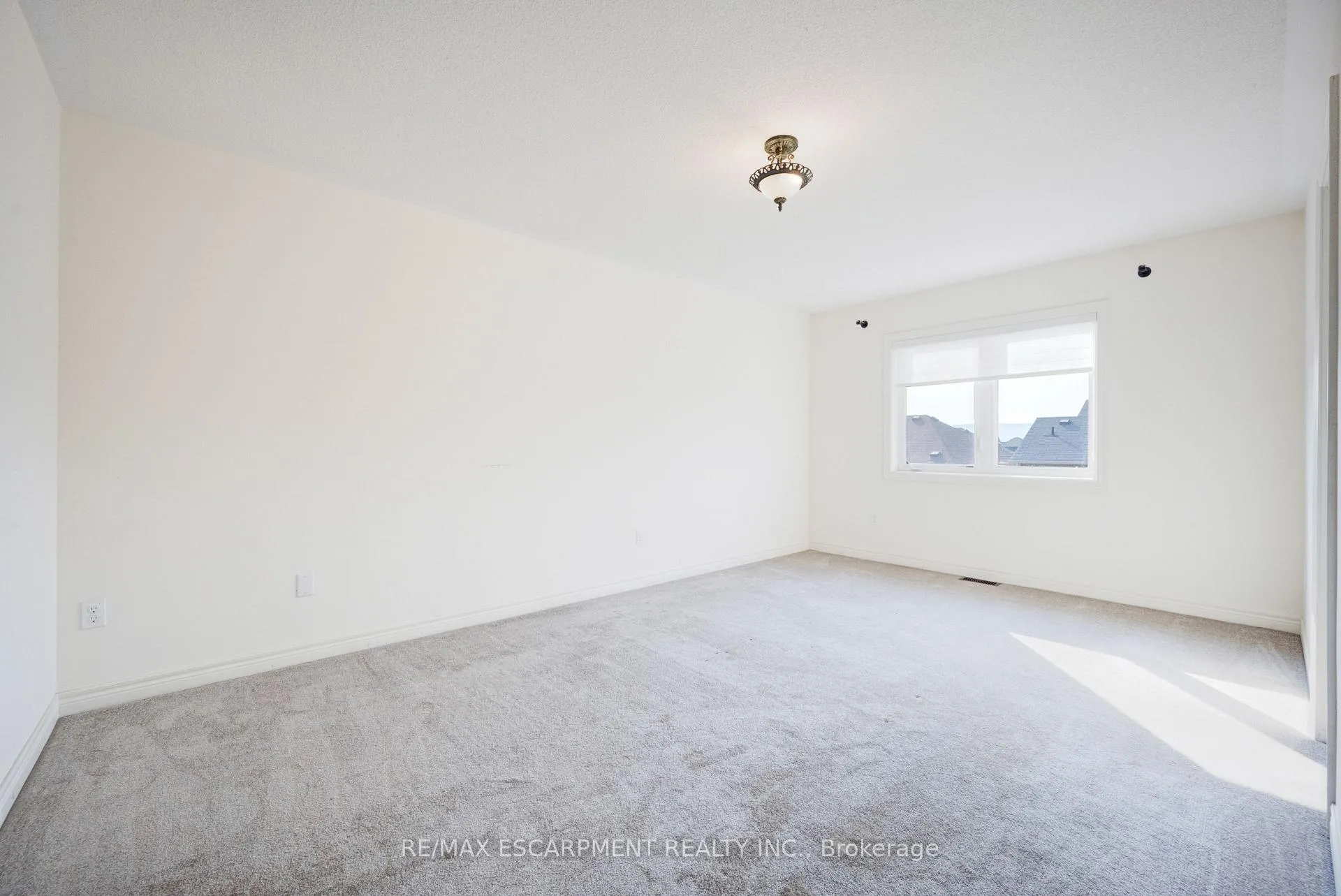 Photo 24 of 489 Downes Jackson Heights, Milton, Harrison — HOMEH