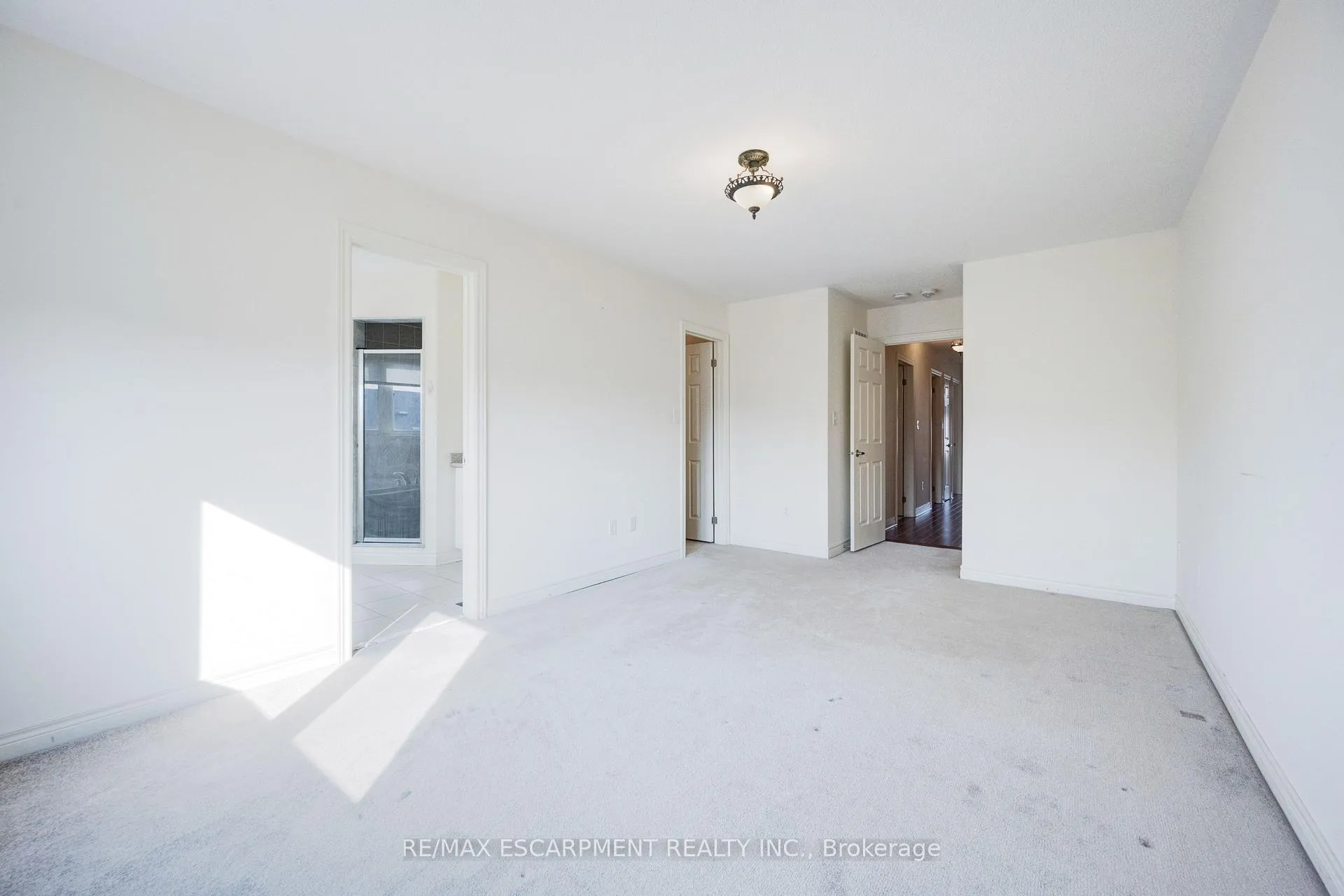 Photo 25 of 489 Downes Jackson Heights, Milton, Harrison — HOMEH