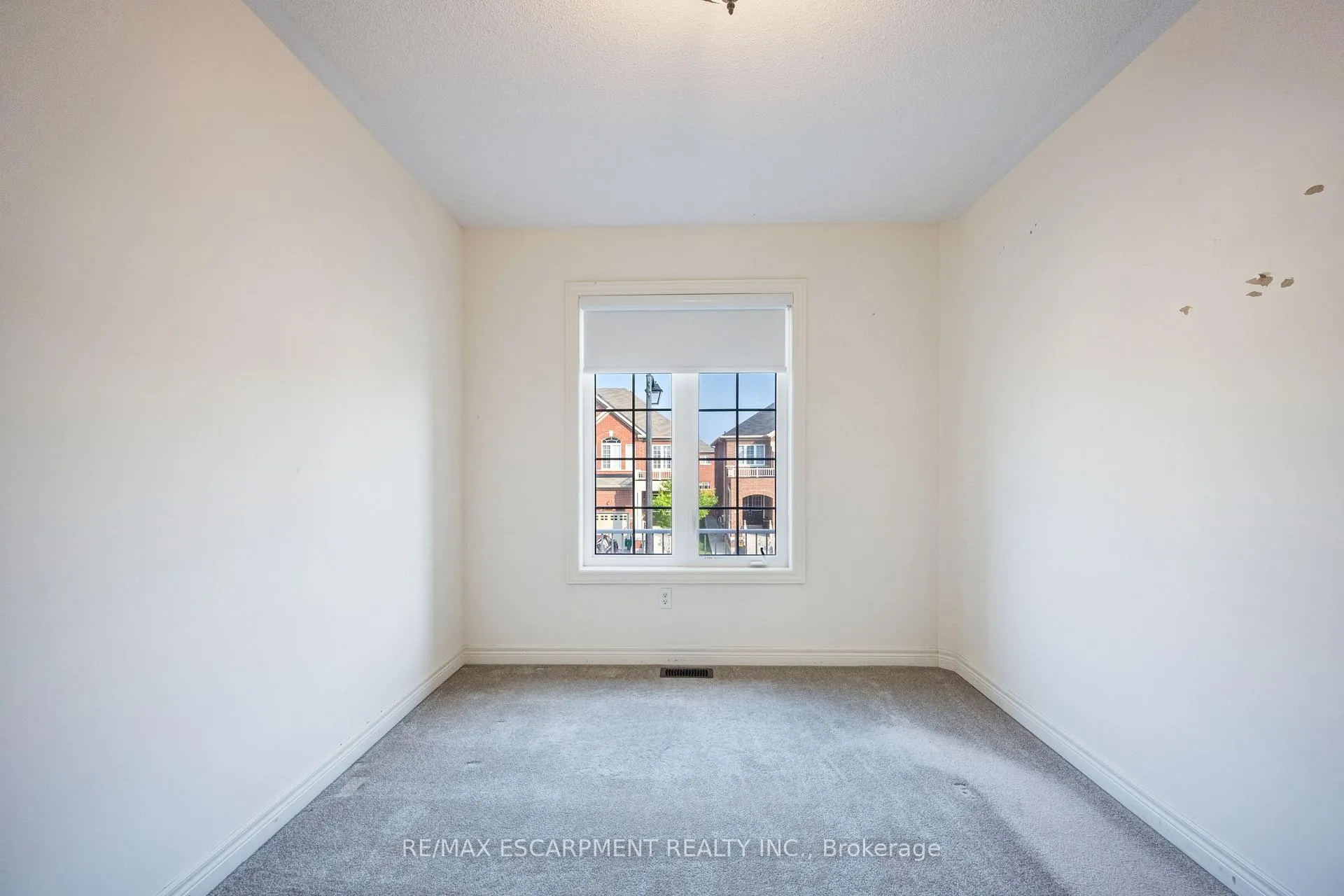 Photo 36 of 489 Downes Jackson Heights, Milton, Harrison — HOMEH