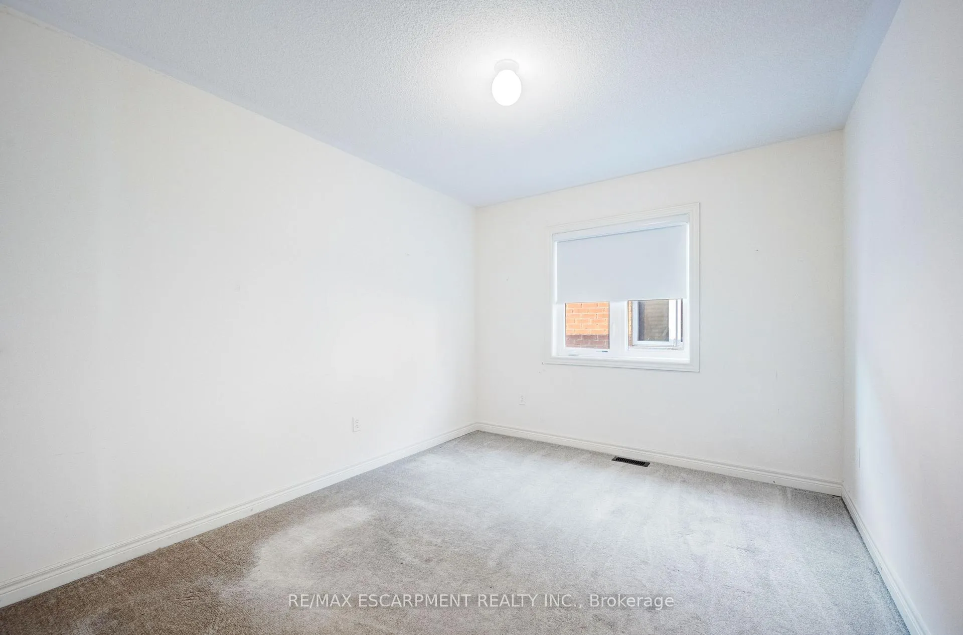 Photo 38 of 489 Downes Jackson Heights, Milton, Harrison — HOMEH