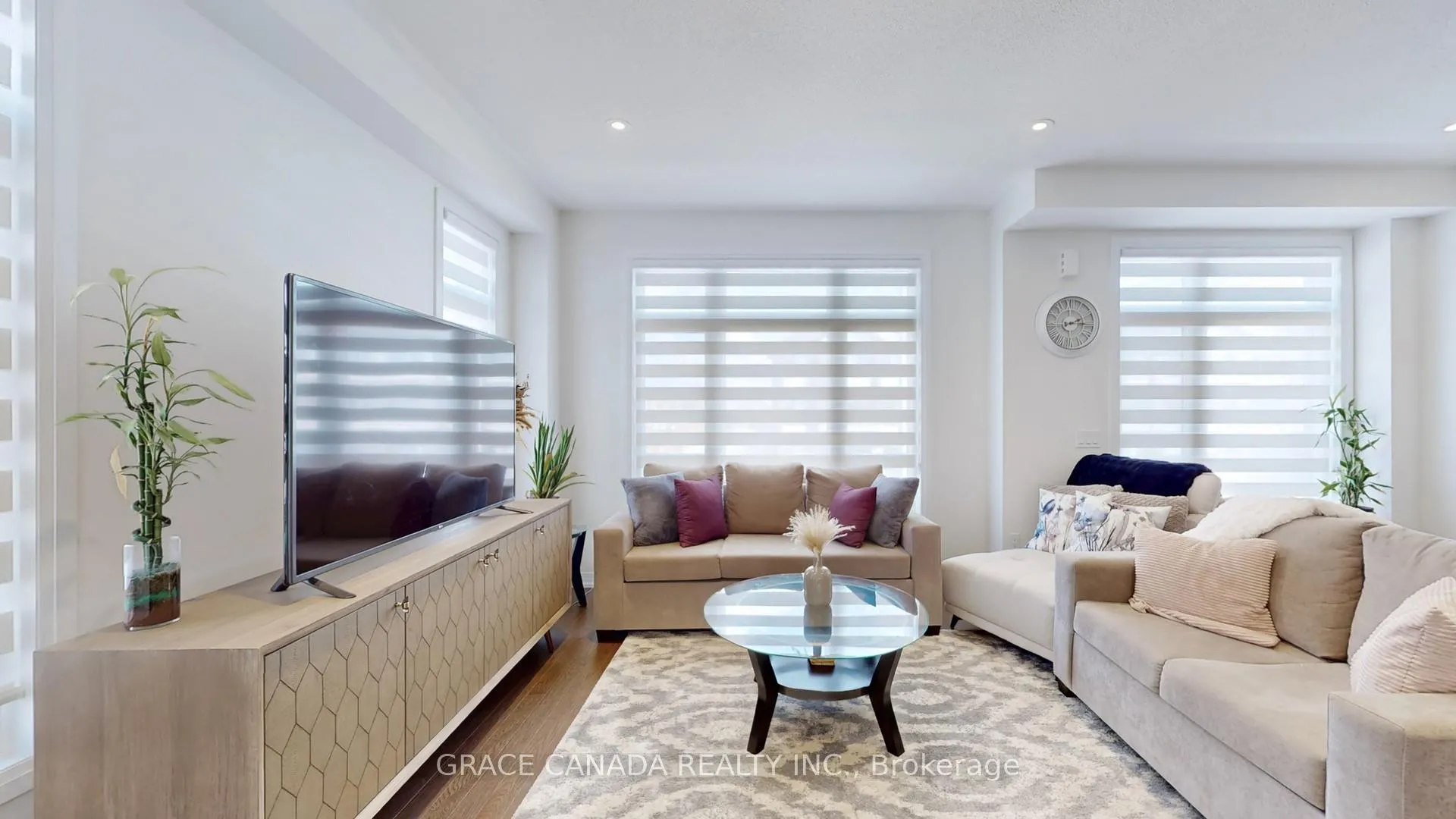 Photo 13 of 469 Provident Way, Hamilton, Mount Hope — HOMEH