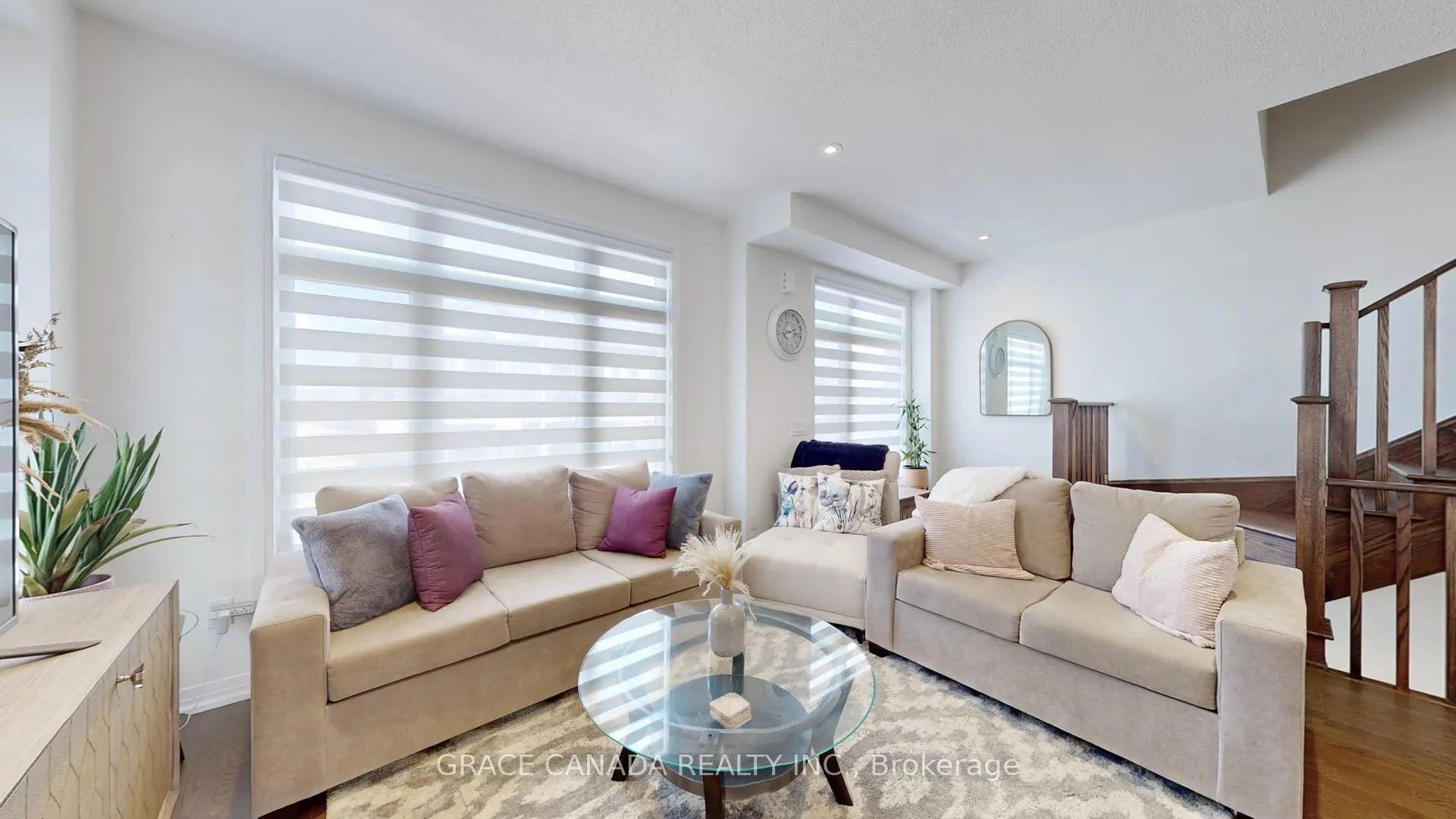 Photo 14 of 469 Provident Way, Hamilton, Mount Hope — HOMEH