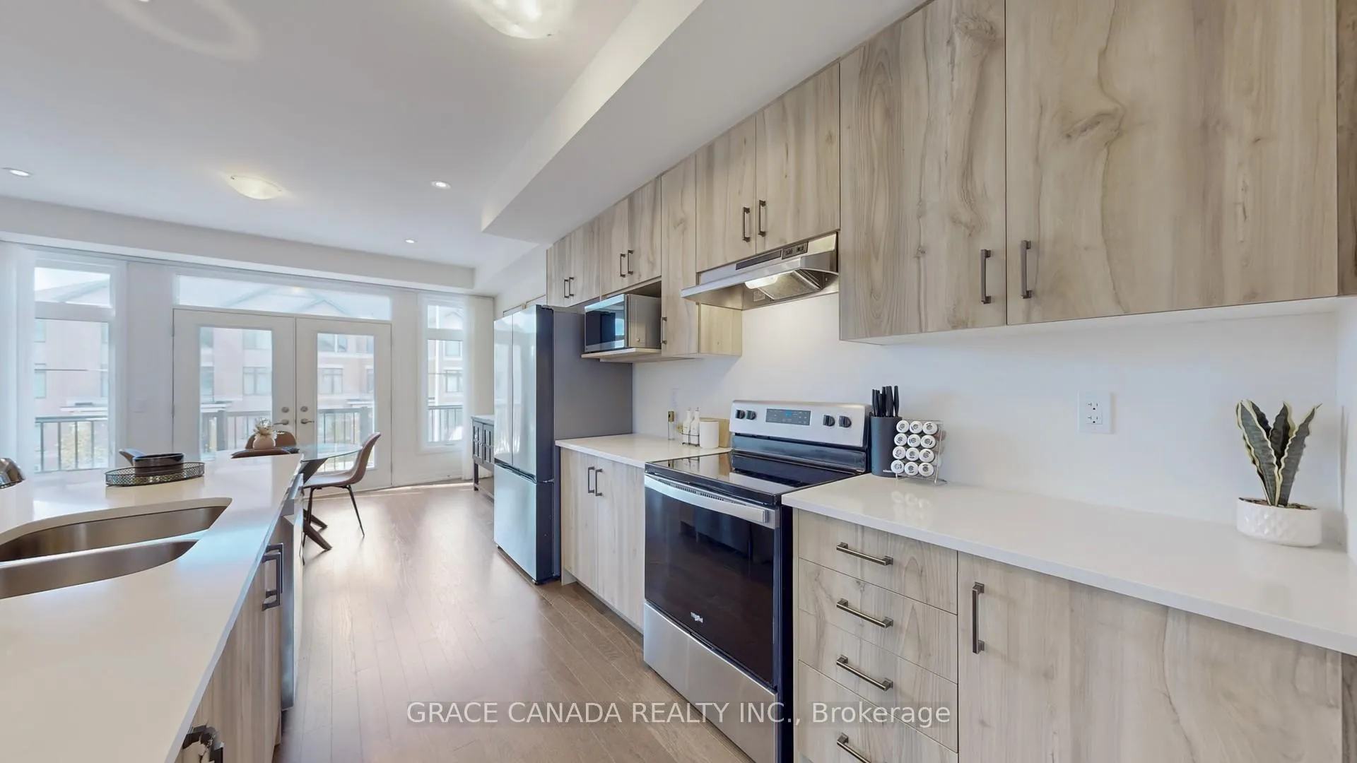 Photo 17 of 469 Provident Way, Hamilton, Mount Hope — HOMEH