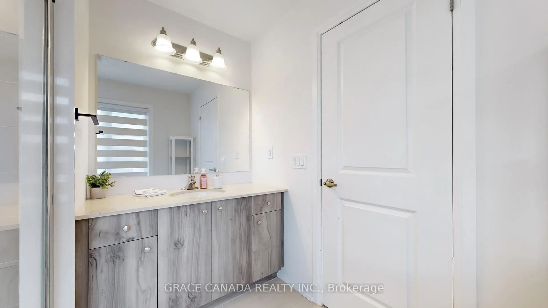 Photo 37 of 469 Provident Way, Hamilton, Mount Hope — HOMEH