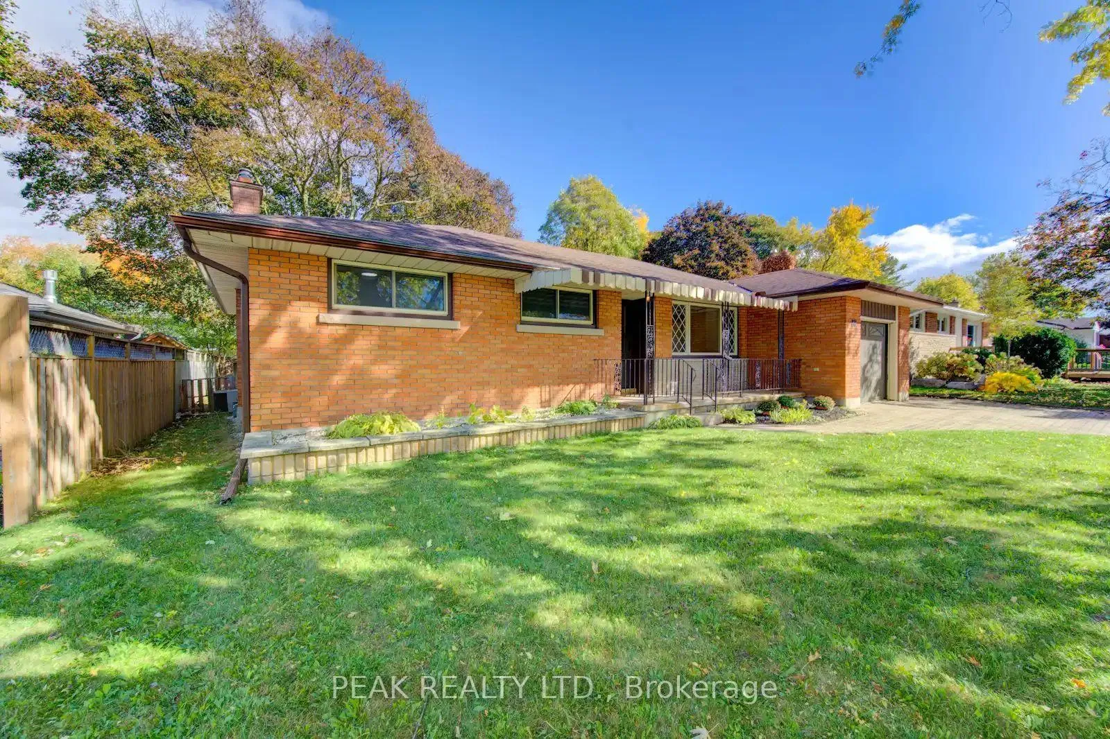 Photo 5 of 88 Ellis Crescent, Waterloo — HOMEH